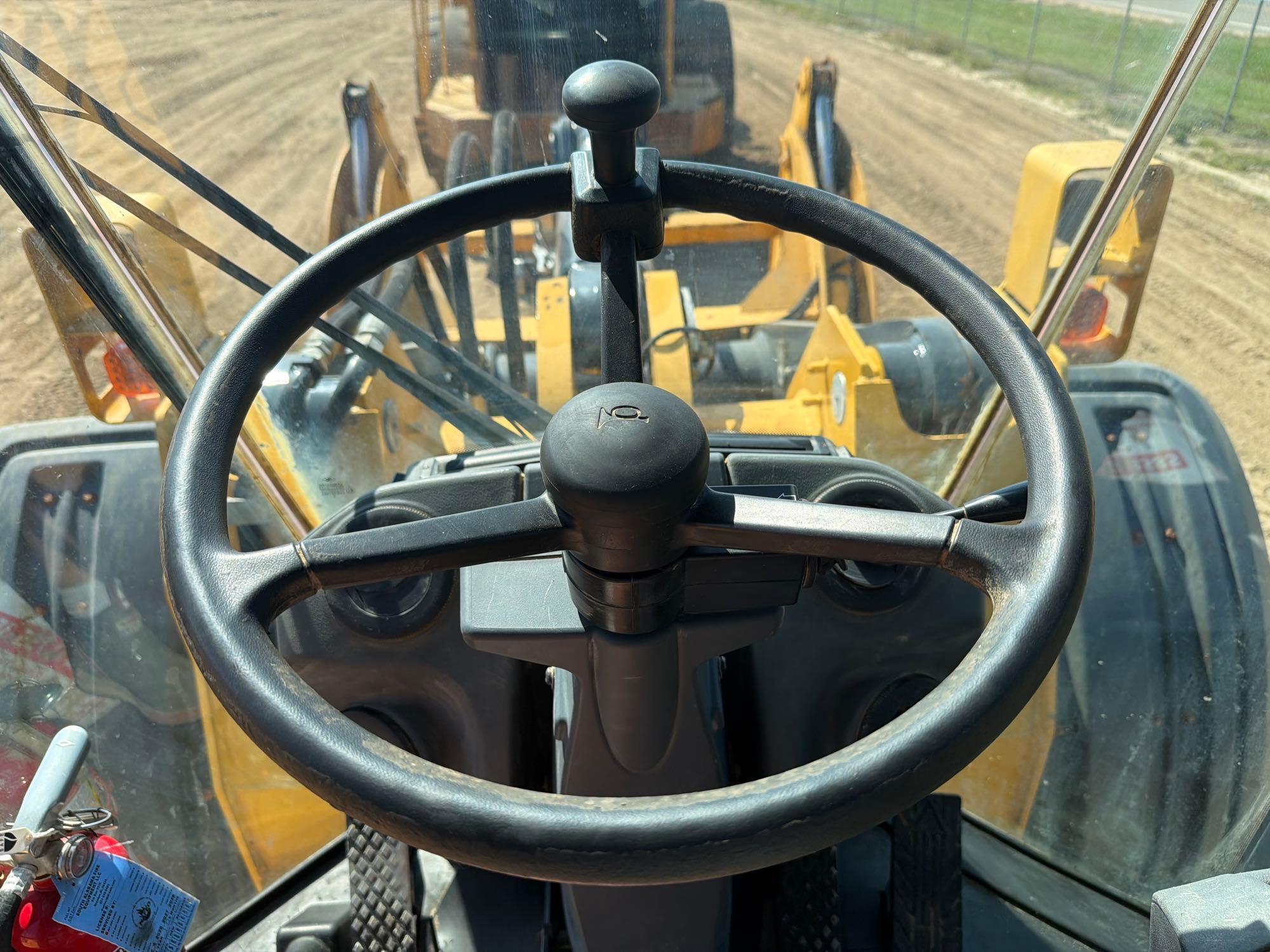 John Deere 744K