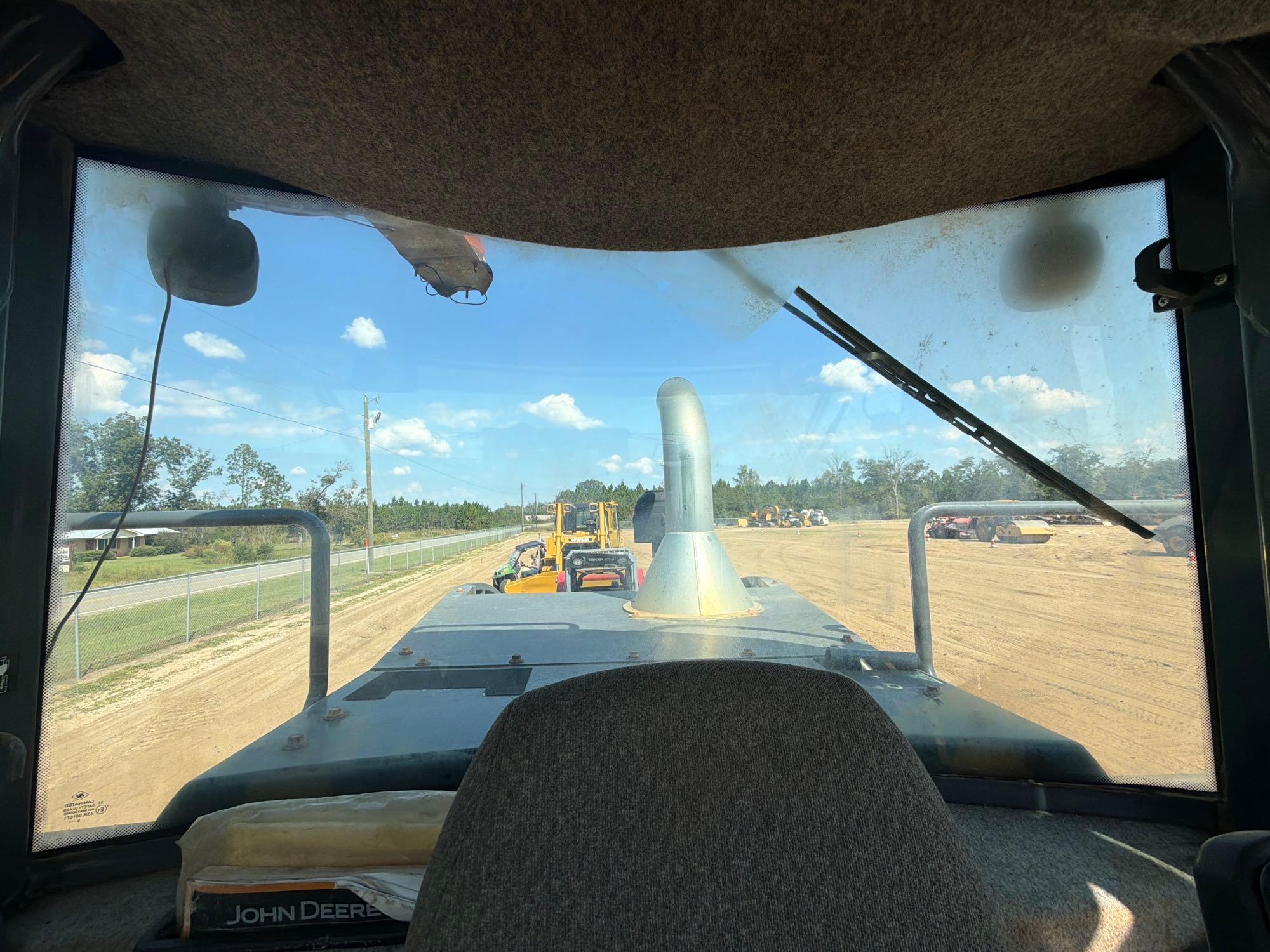 John Deere 744K