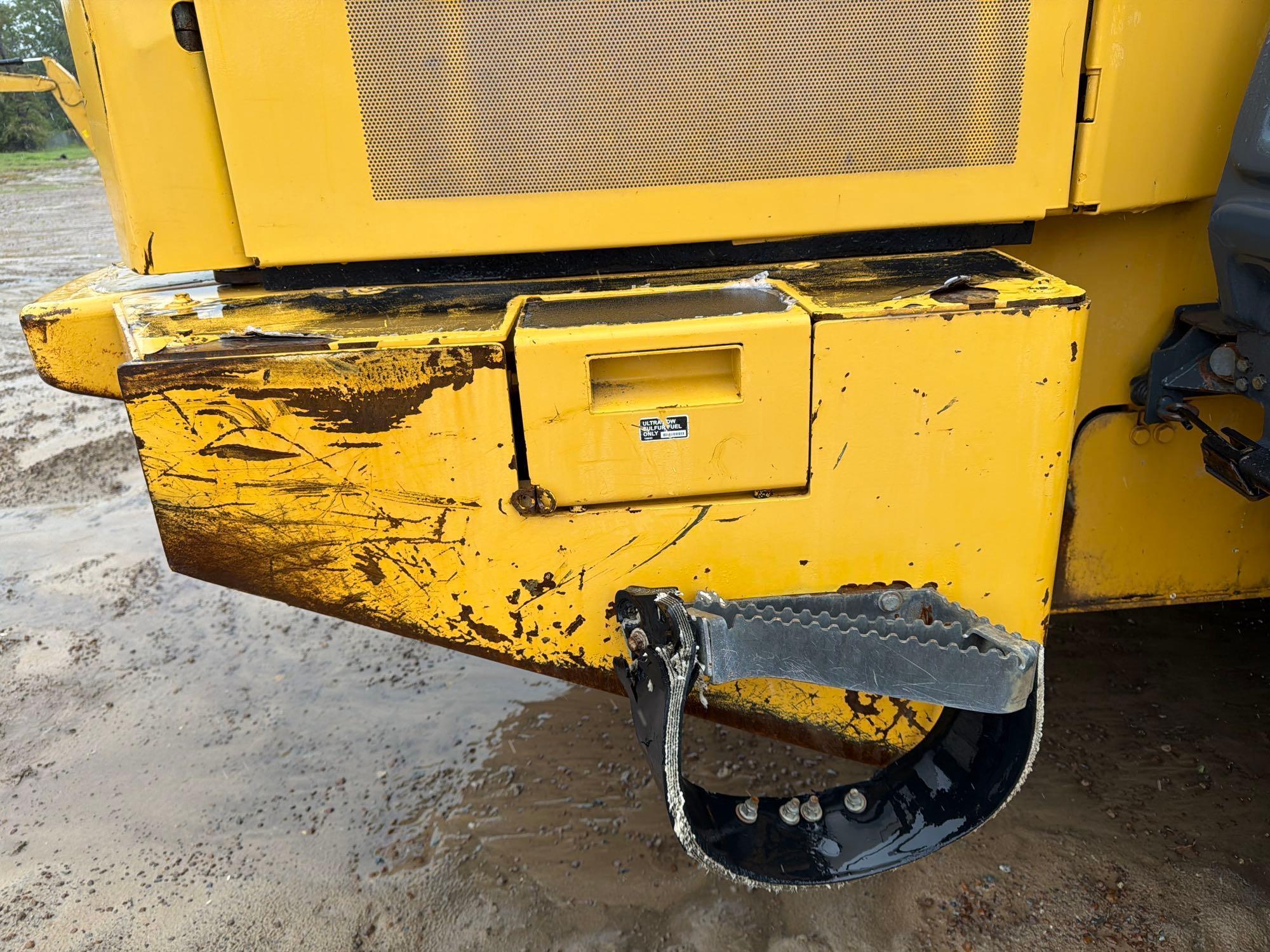 John Deere 824K