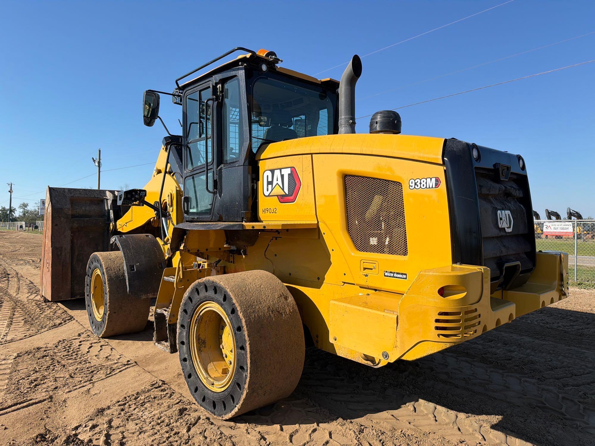 Caterpillar 938M