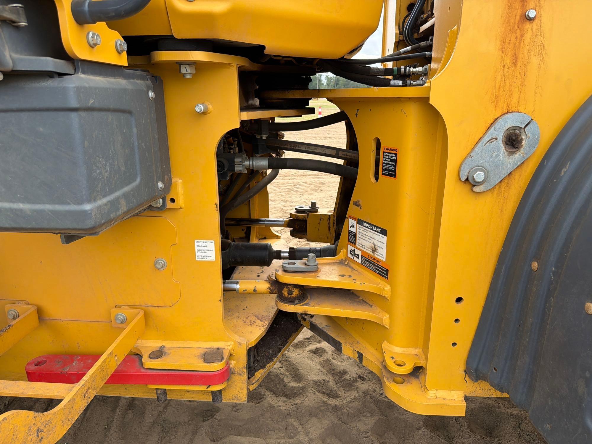 John Deere 644