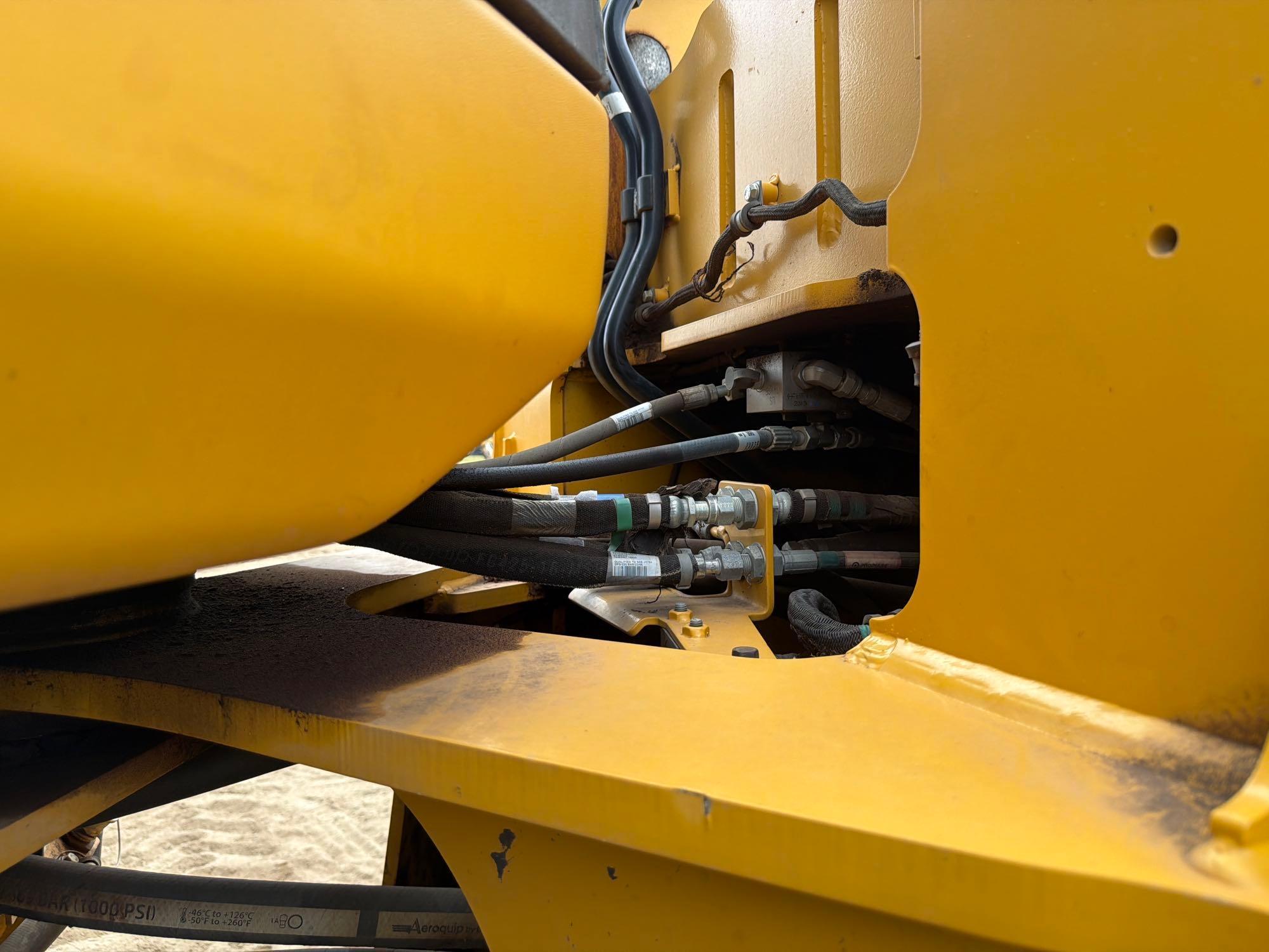 John Deere 644