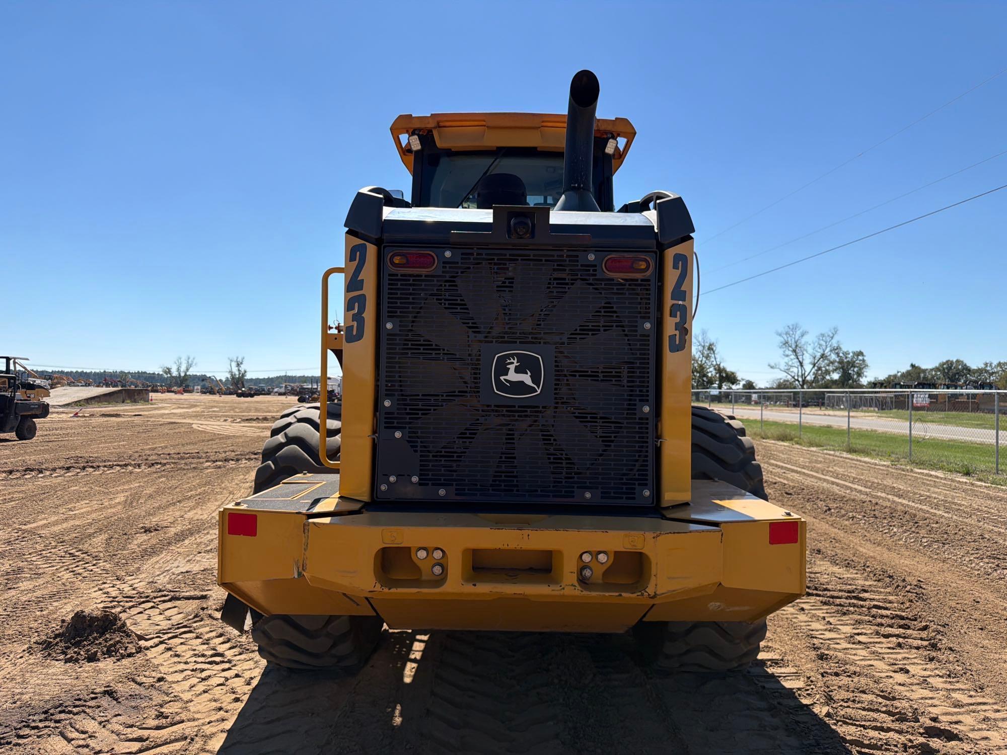 John Deere 644