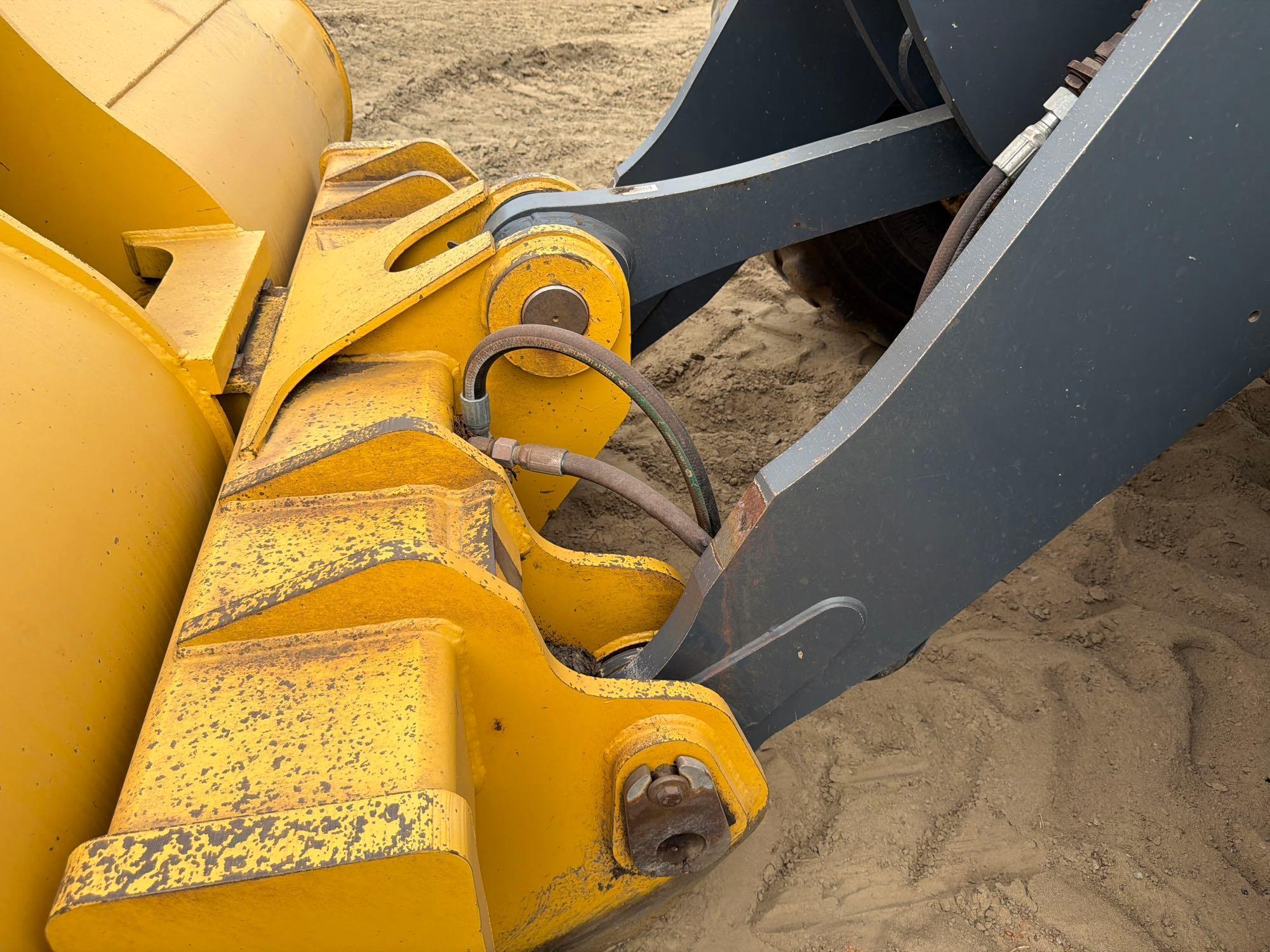 John Deere 644