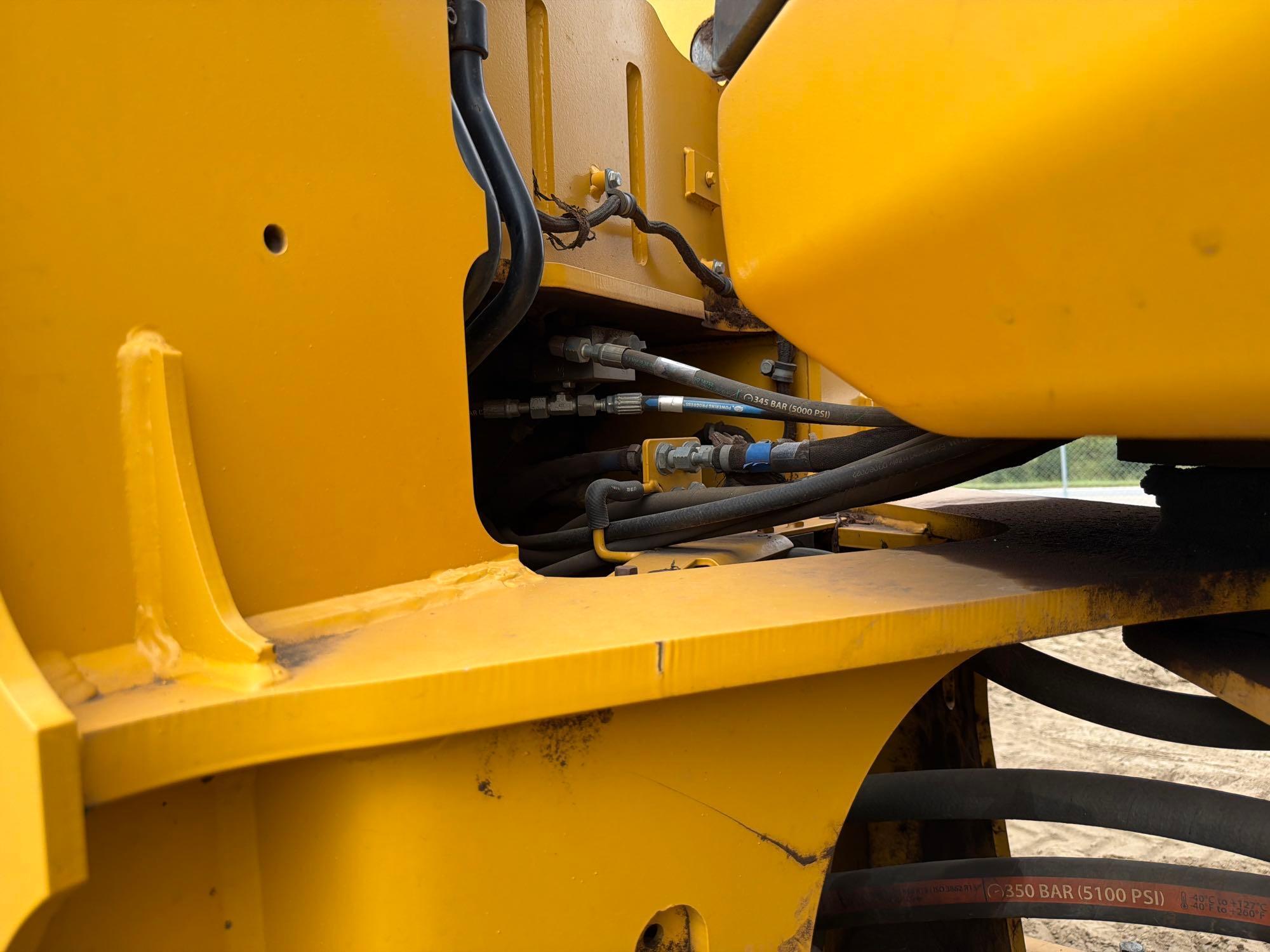 John Deere 644