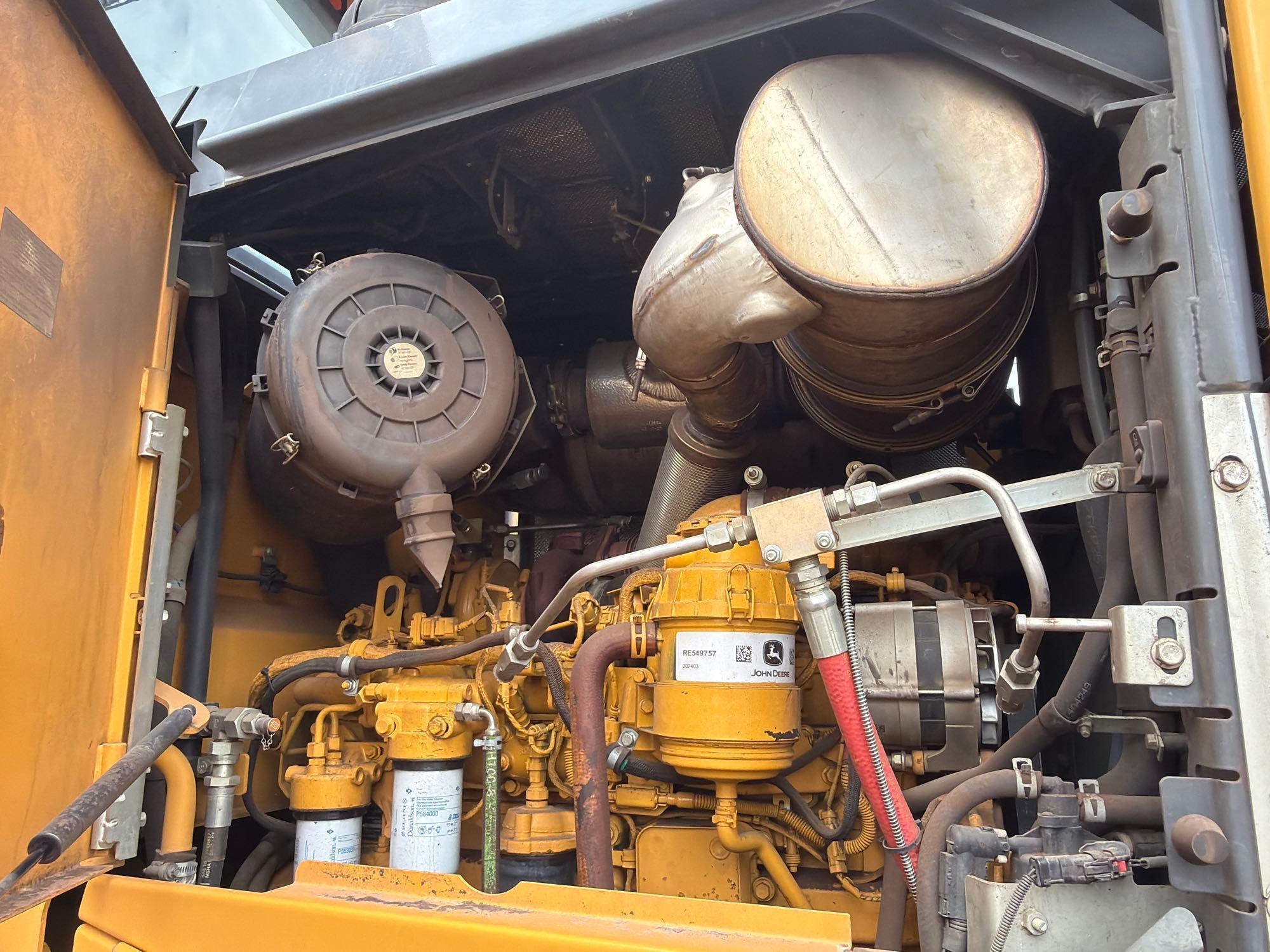 John Deere 644