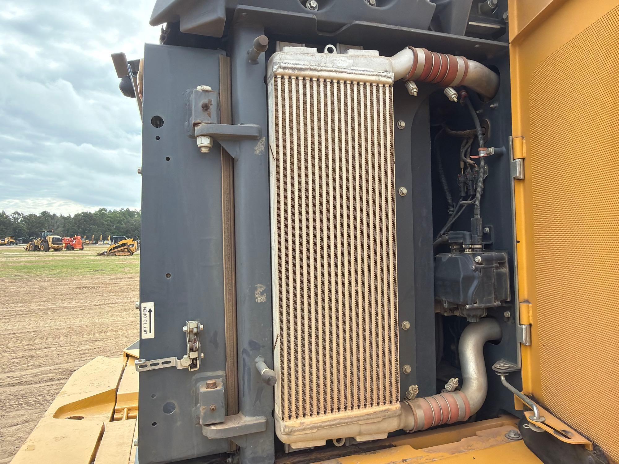 John Deere 644