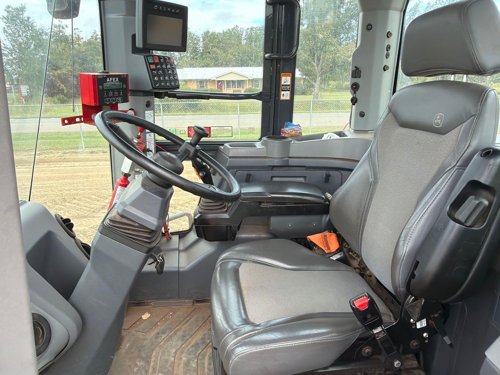 John Deere 644