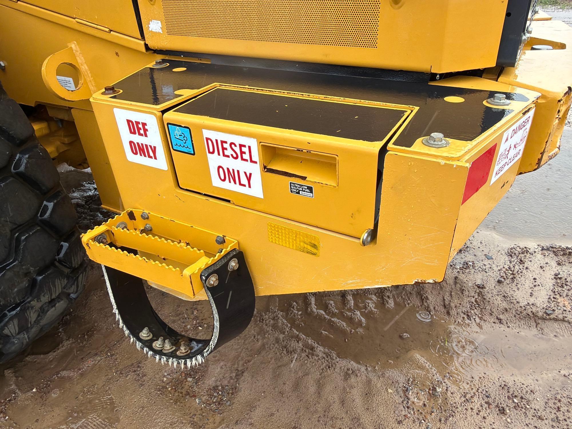 John Deere 544