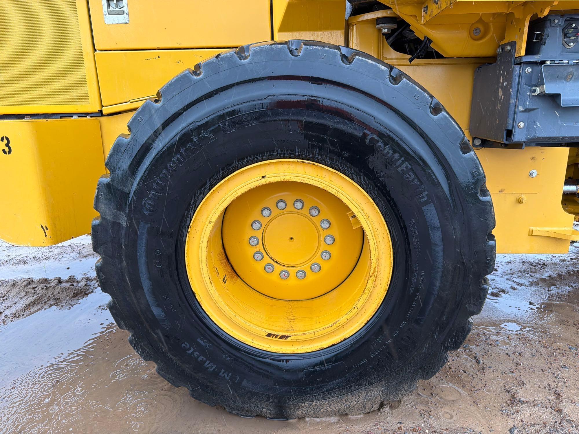 John Deere 544