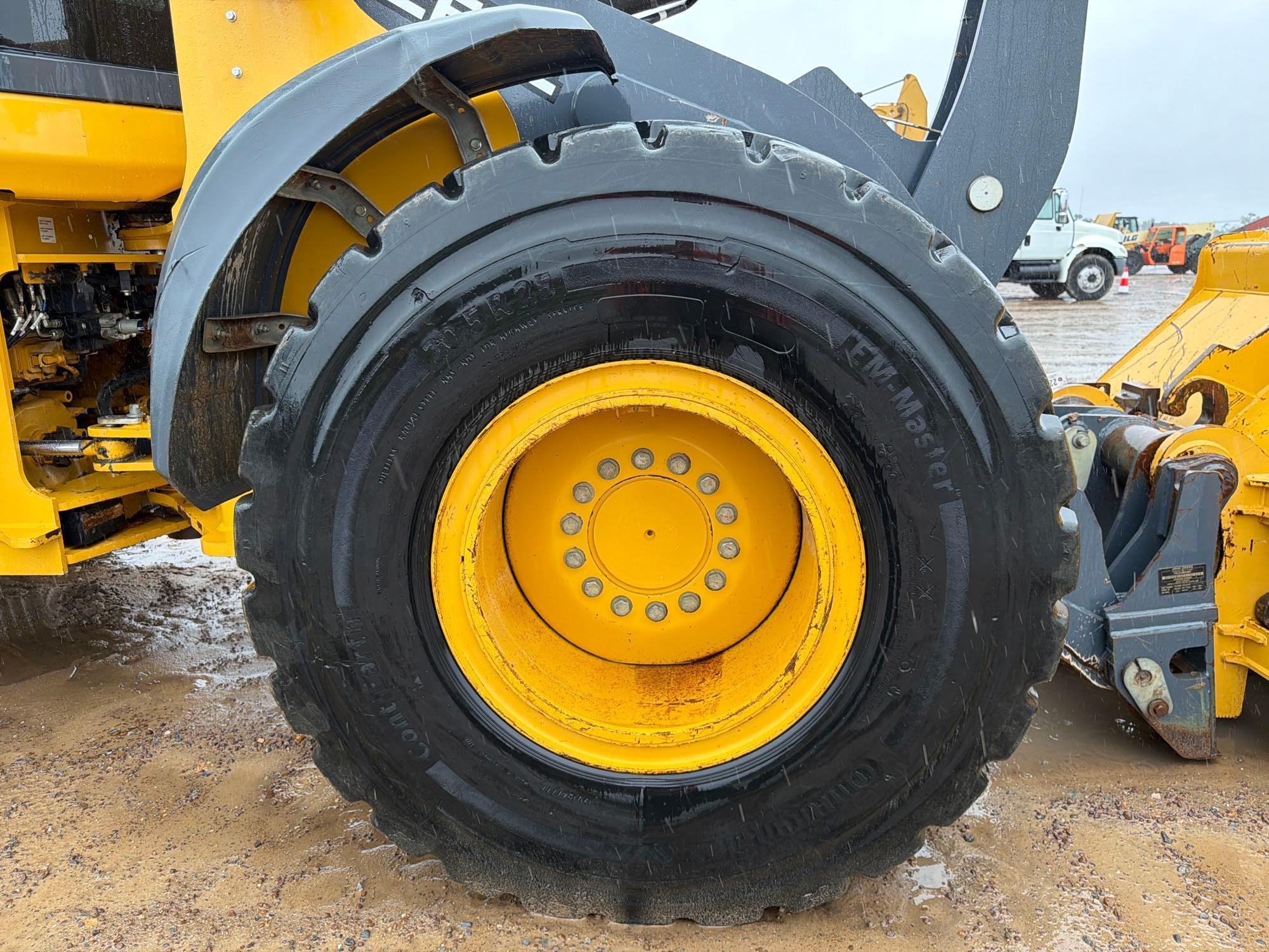 John Deere 544
