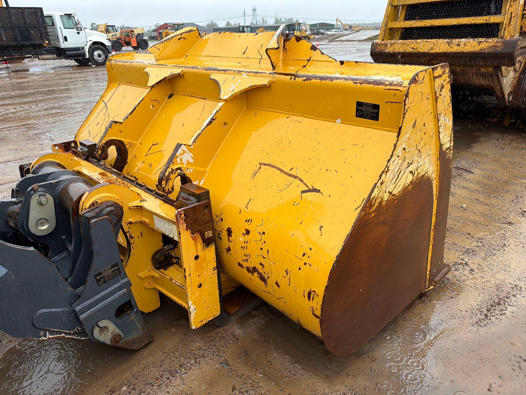 John Deere 544
