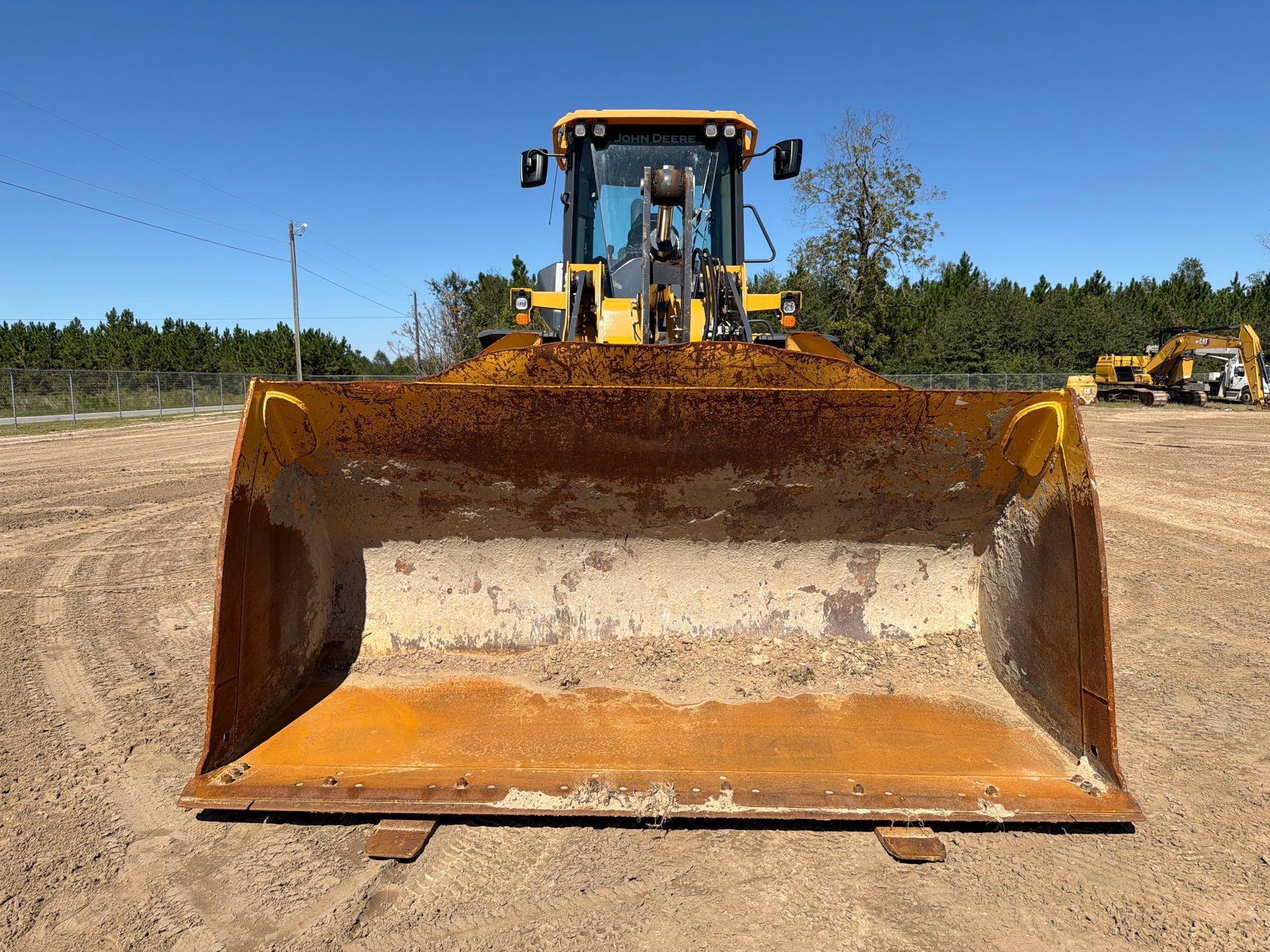John Deere 544