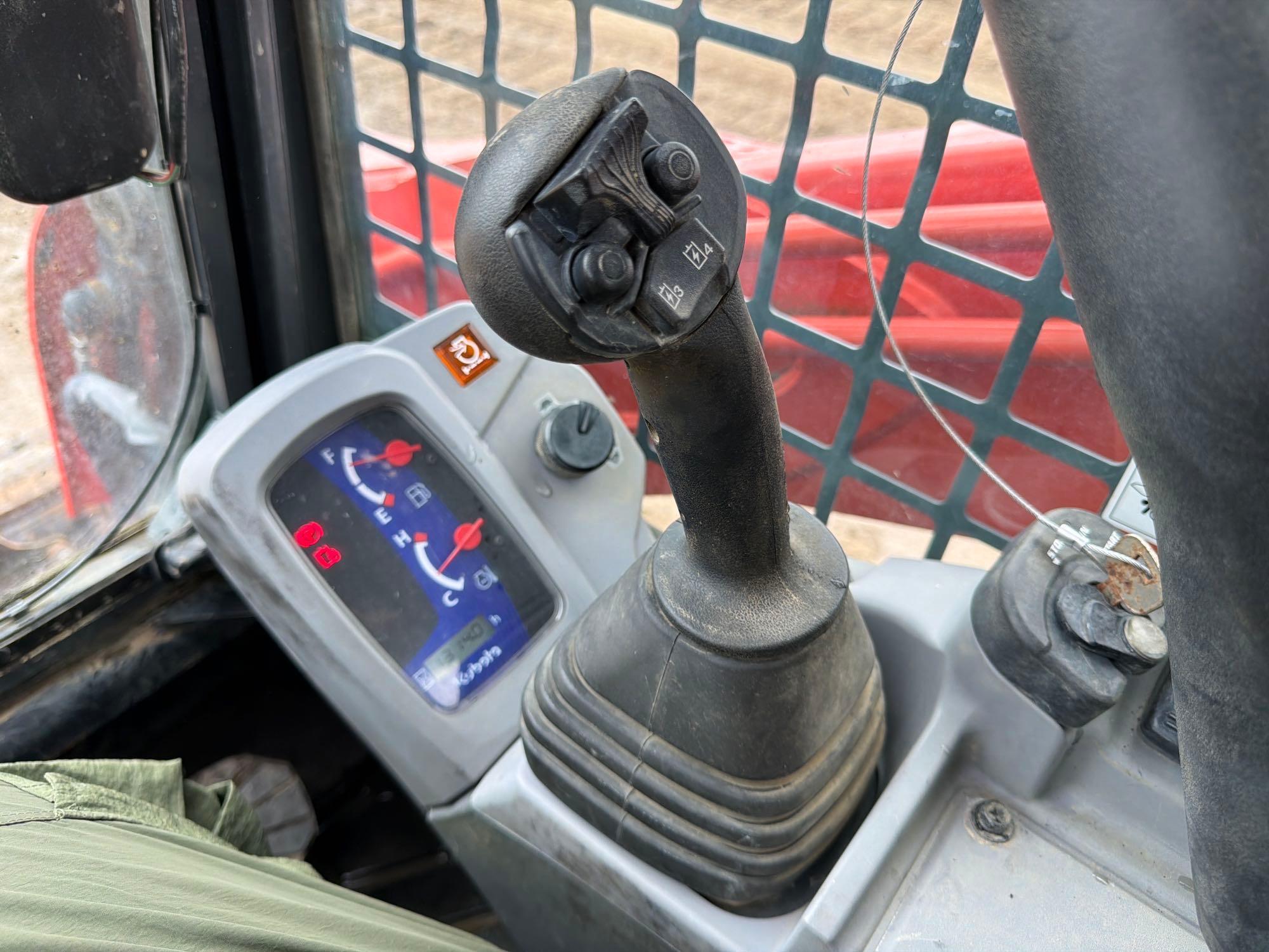 Kubota 752