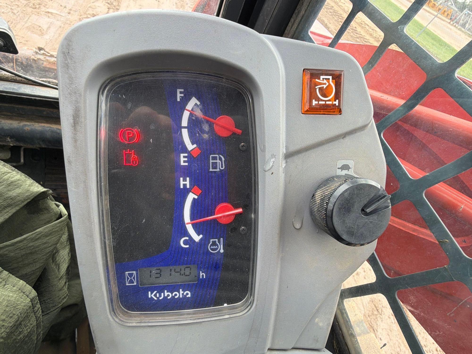 Kubota 752
