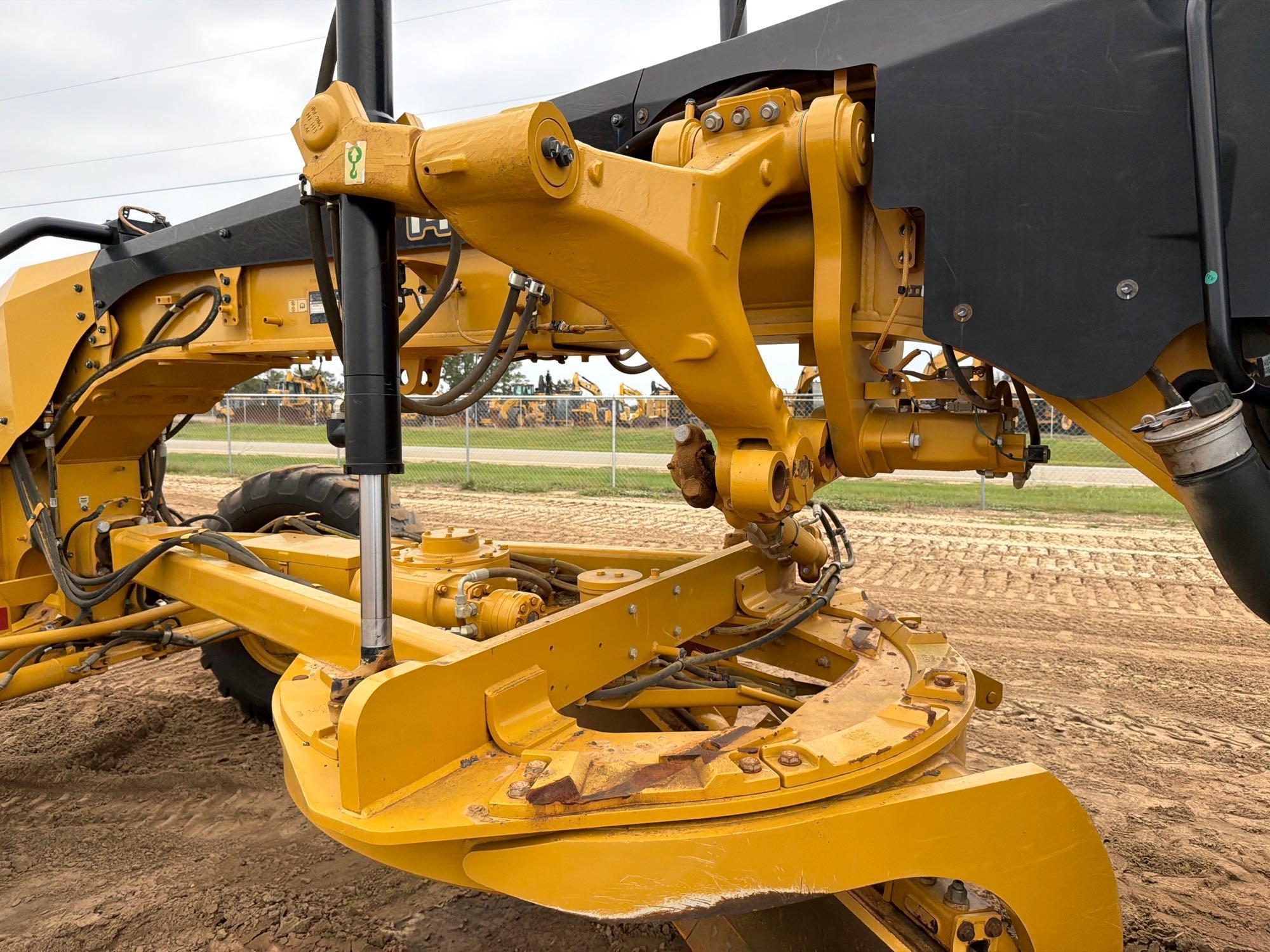 Caterpillar 140