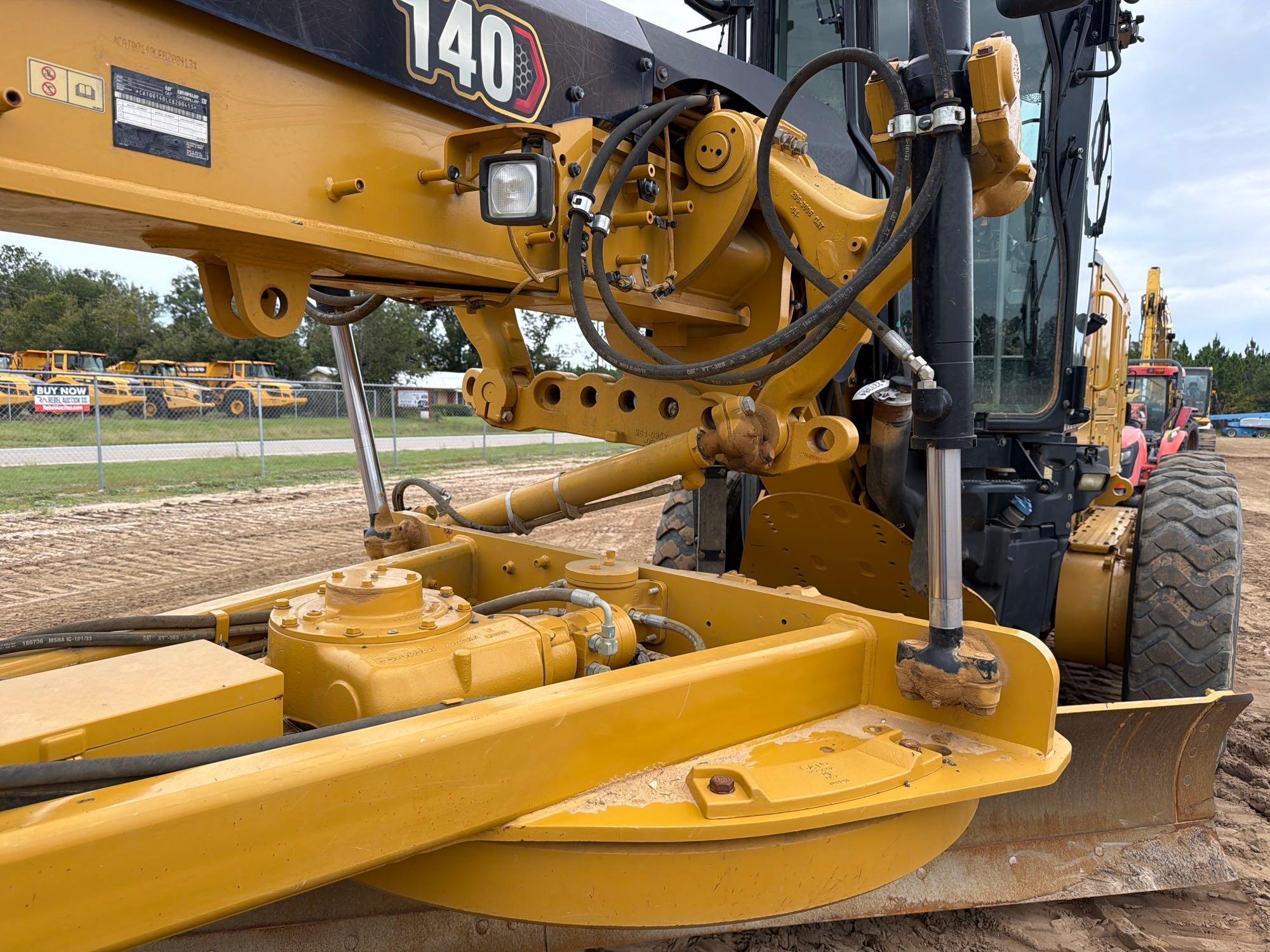 Caterpillar 140