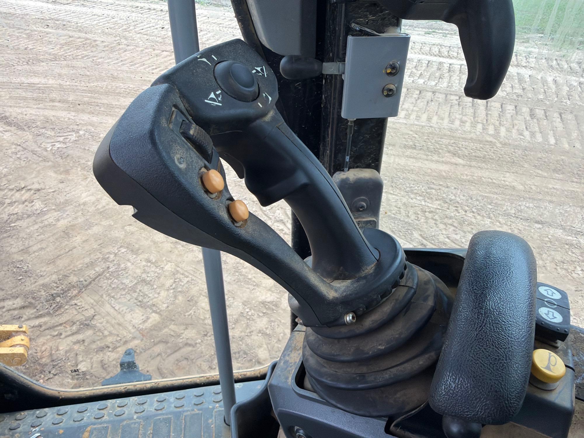 Caterpillar 140