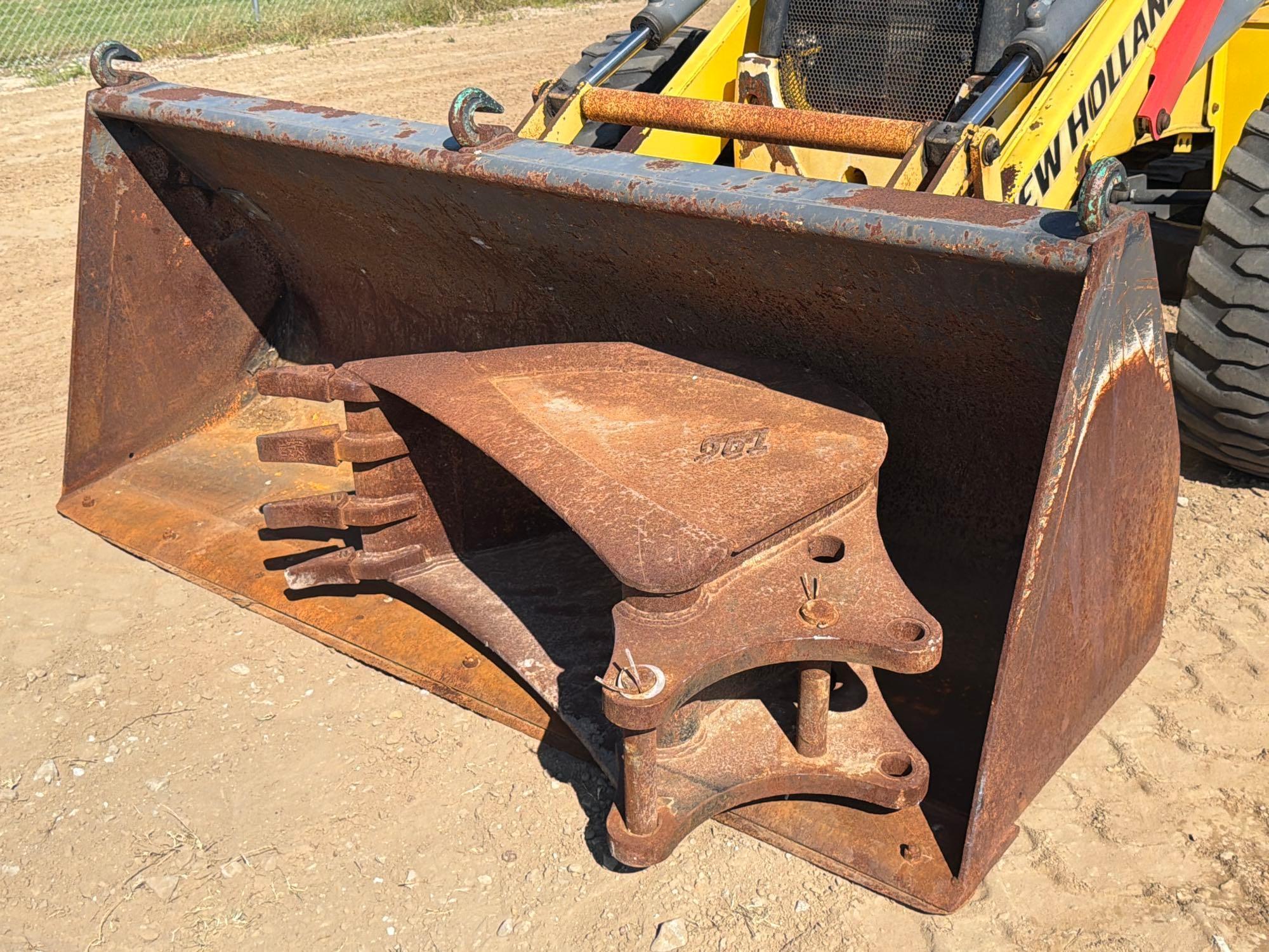 New Holland B95B