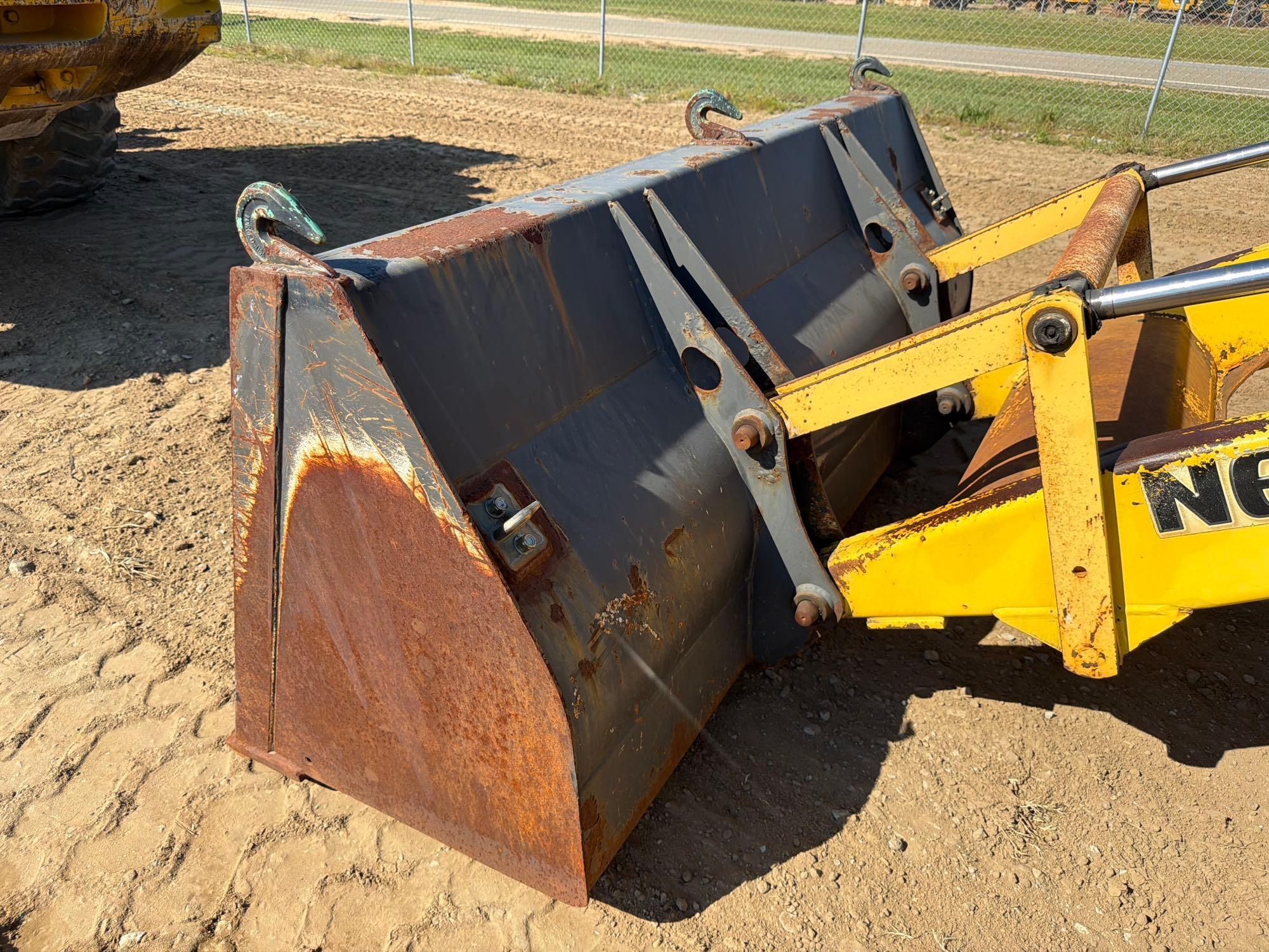 New Holland B95B