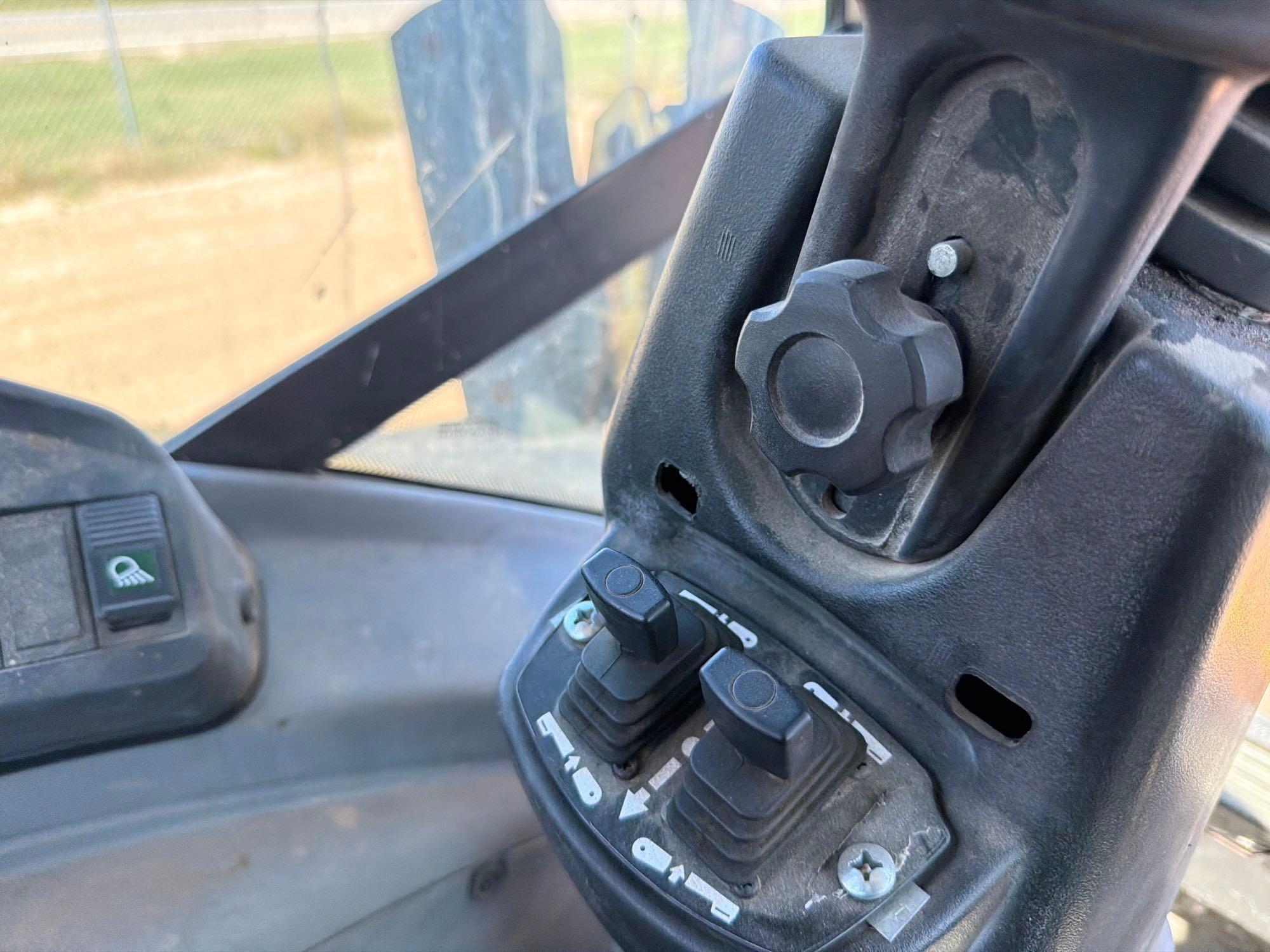 New Holland B95B