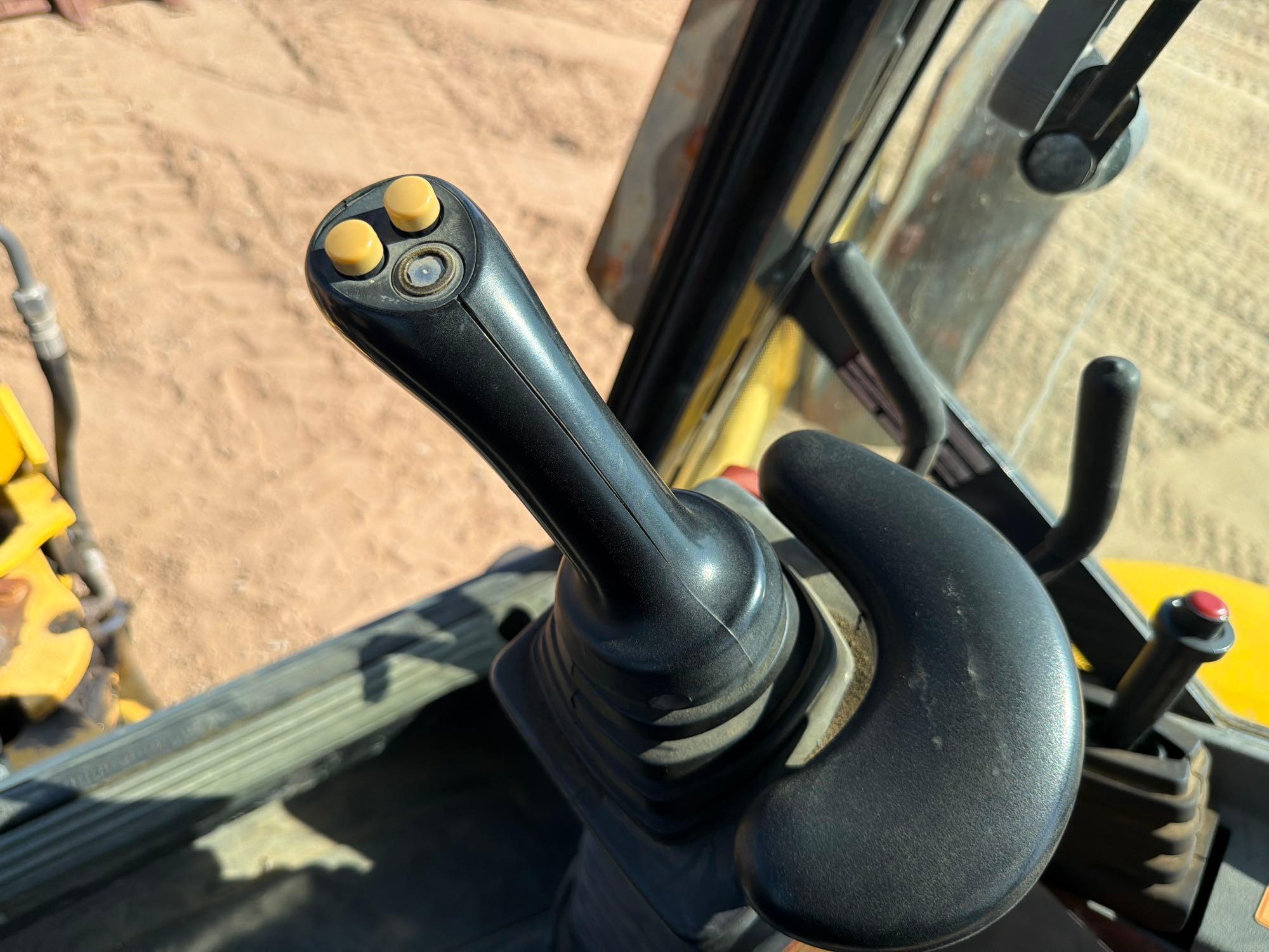 New Holland B95B