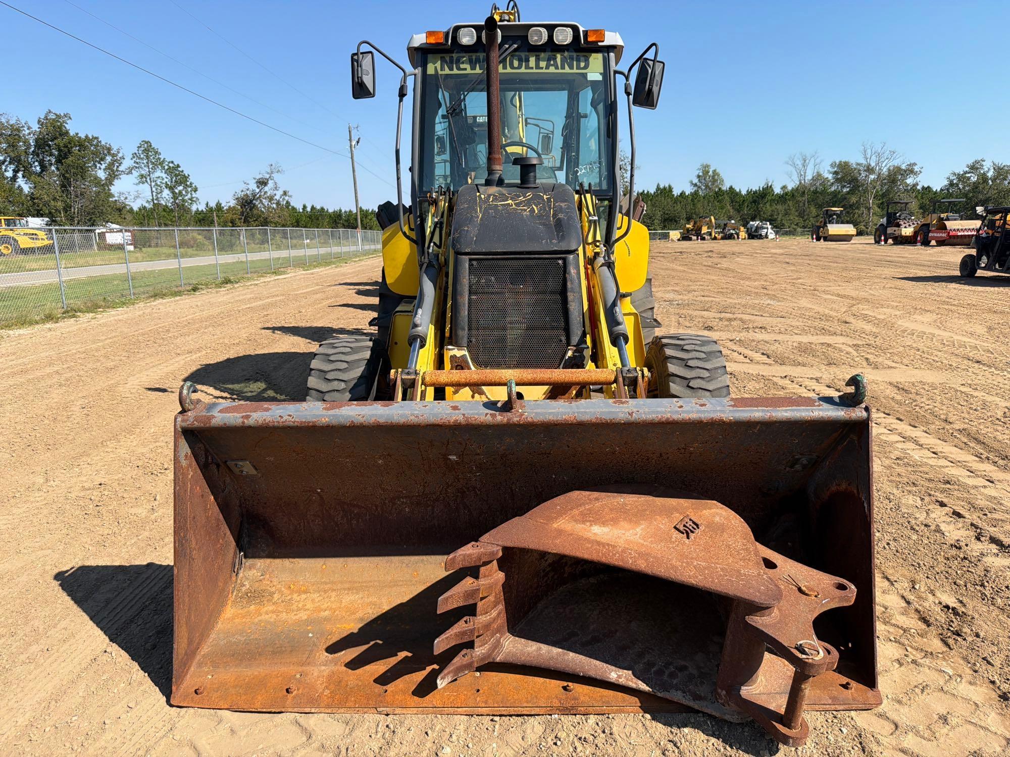 New Holland B95B