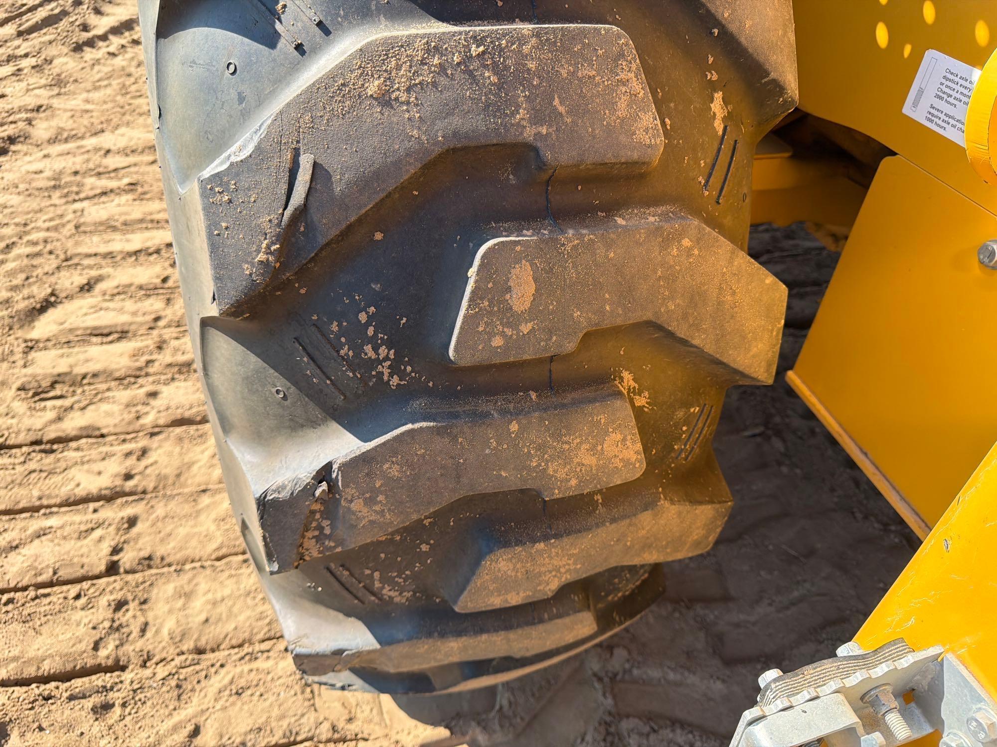 John Deere 444