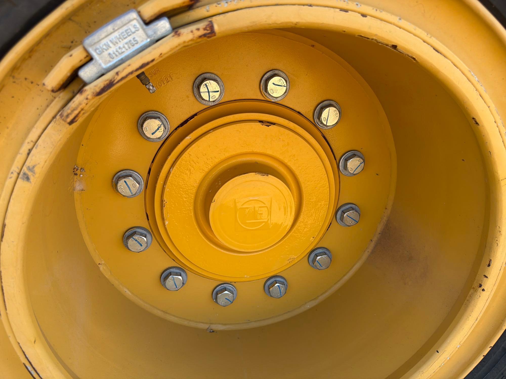 John Deere 444