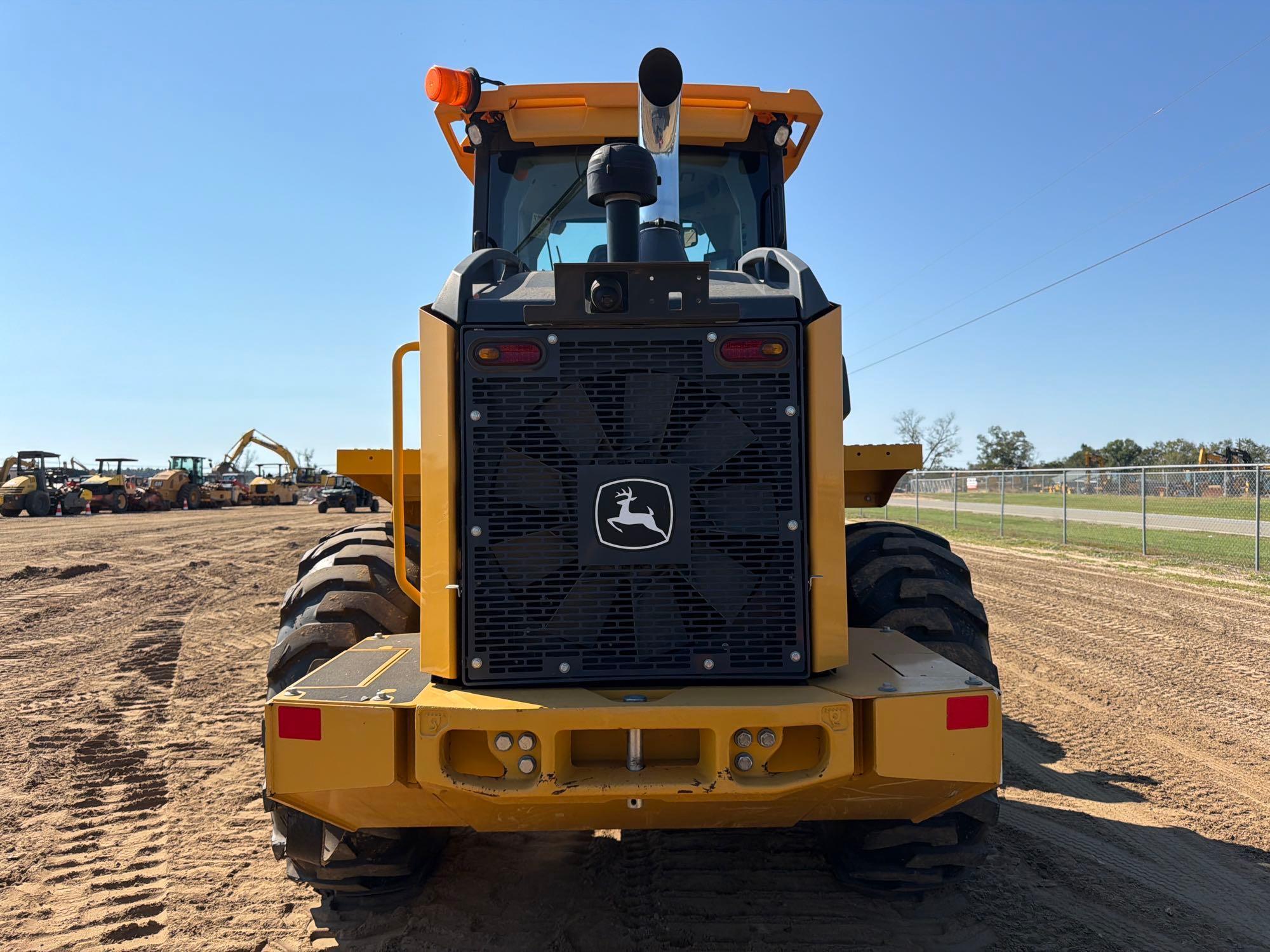 John Deere 444