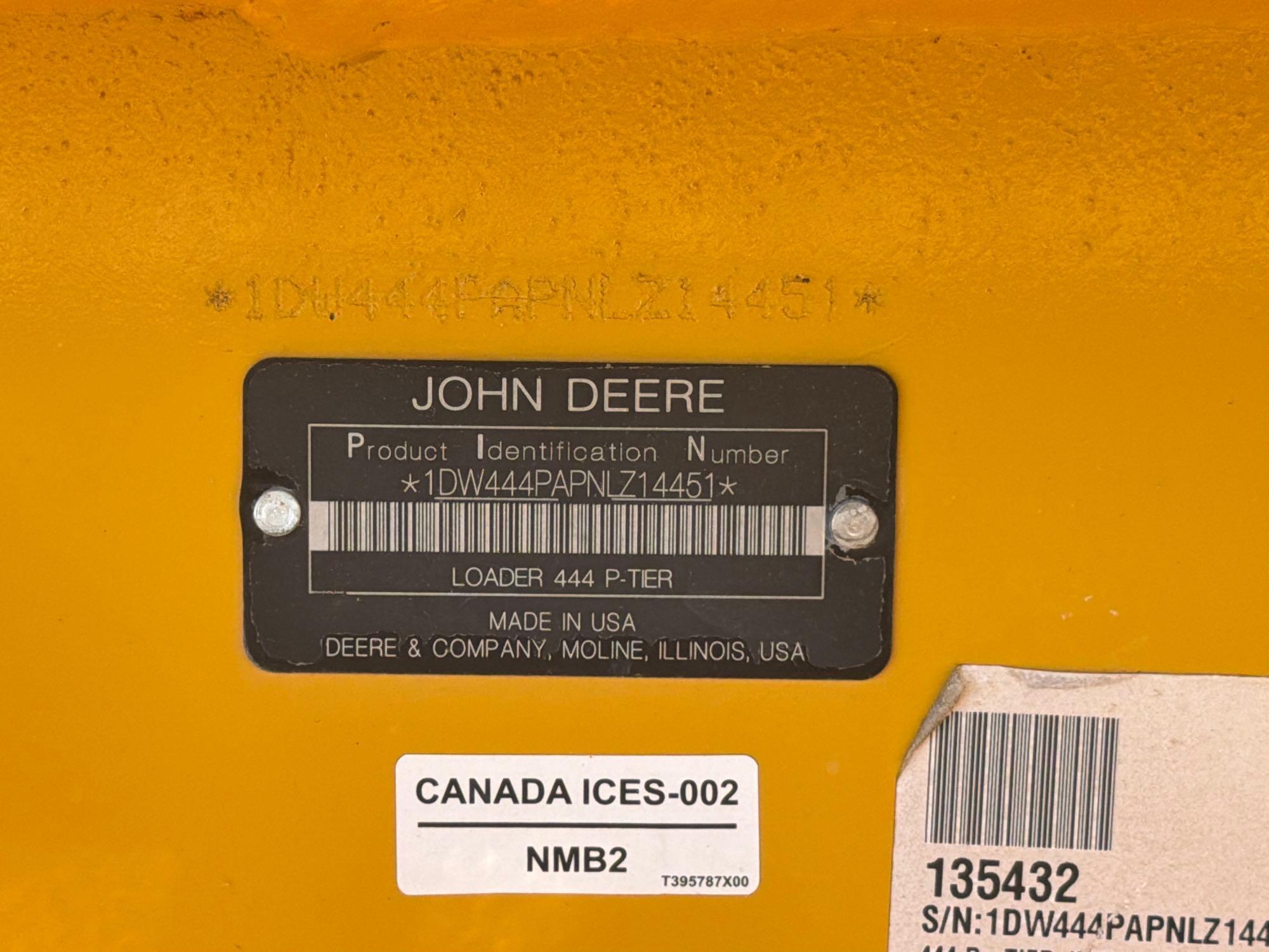 John Deere 444