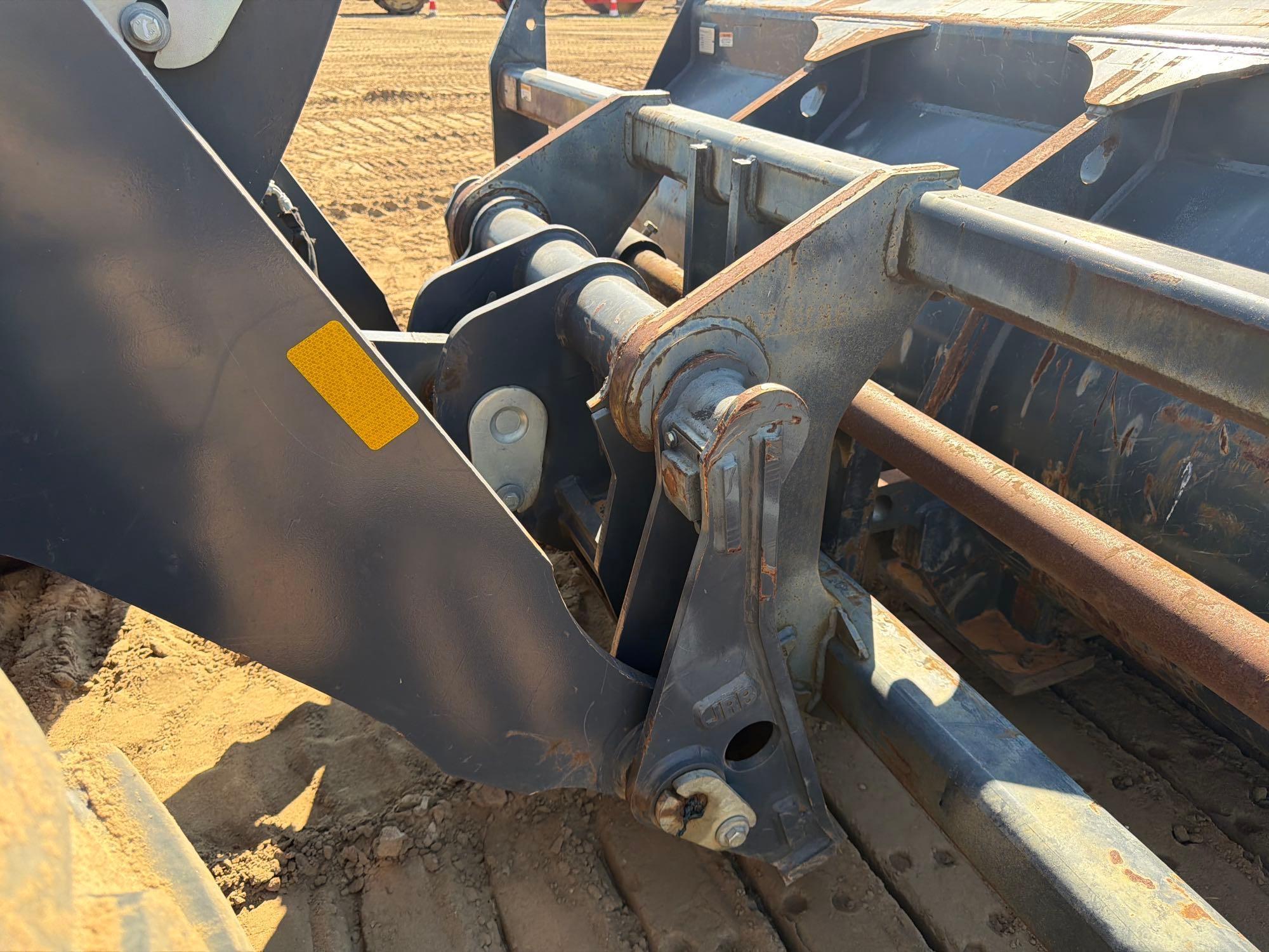 John Deere 444