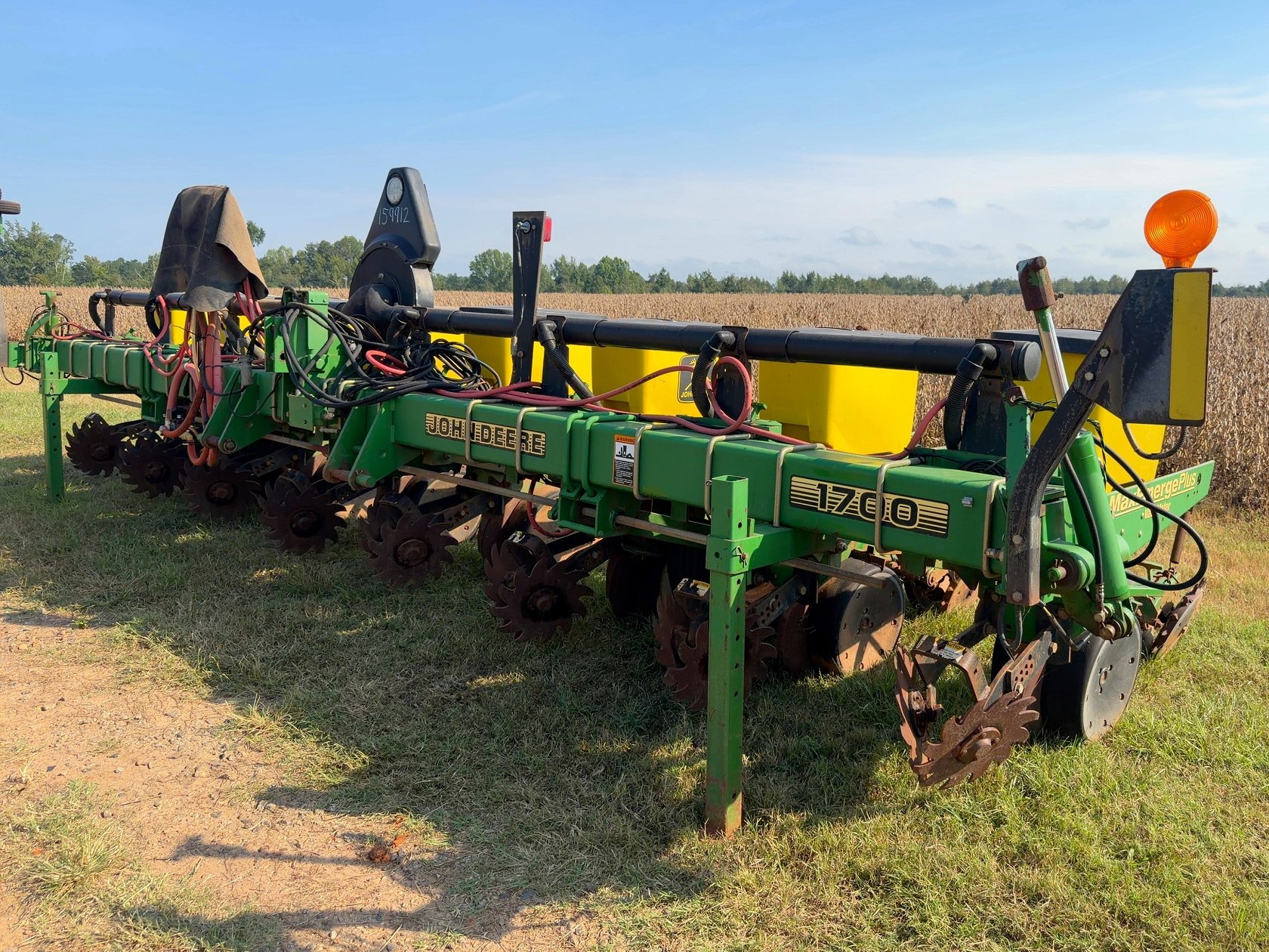John Deere 1700