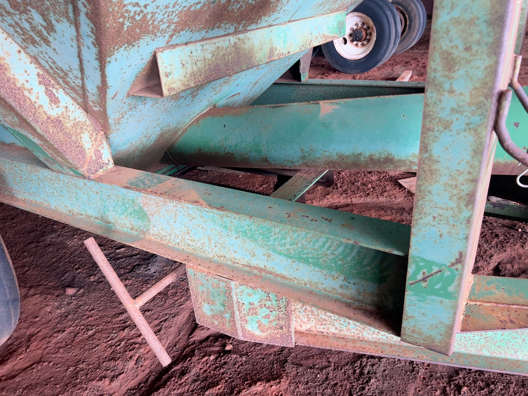 John Deere 1210