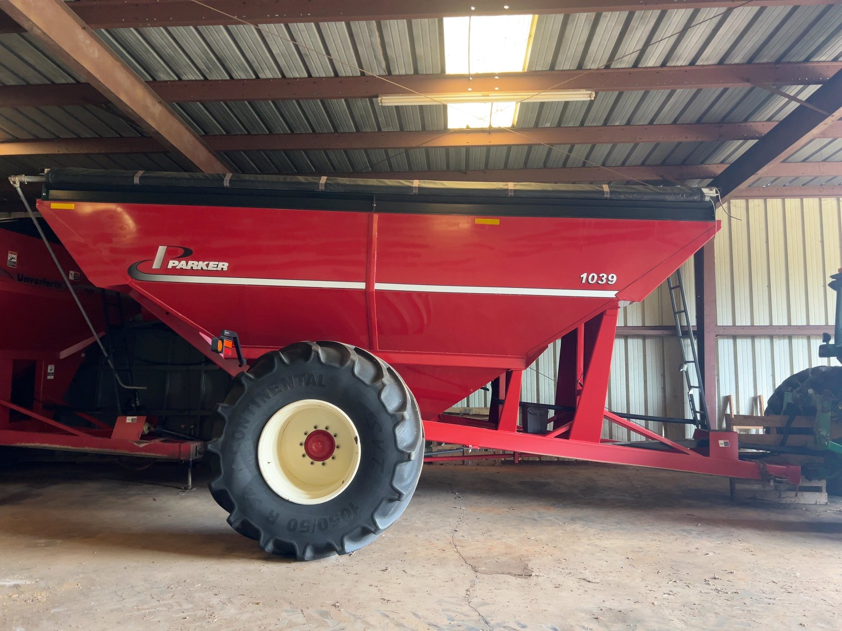 2012 Parker 1039