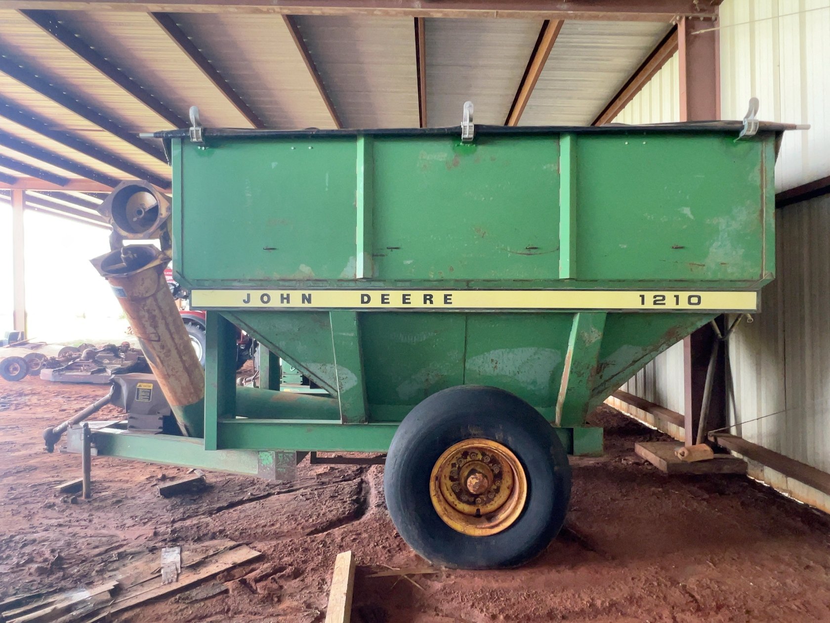 John Deere 1210
