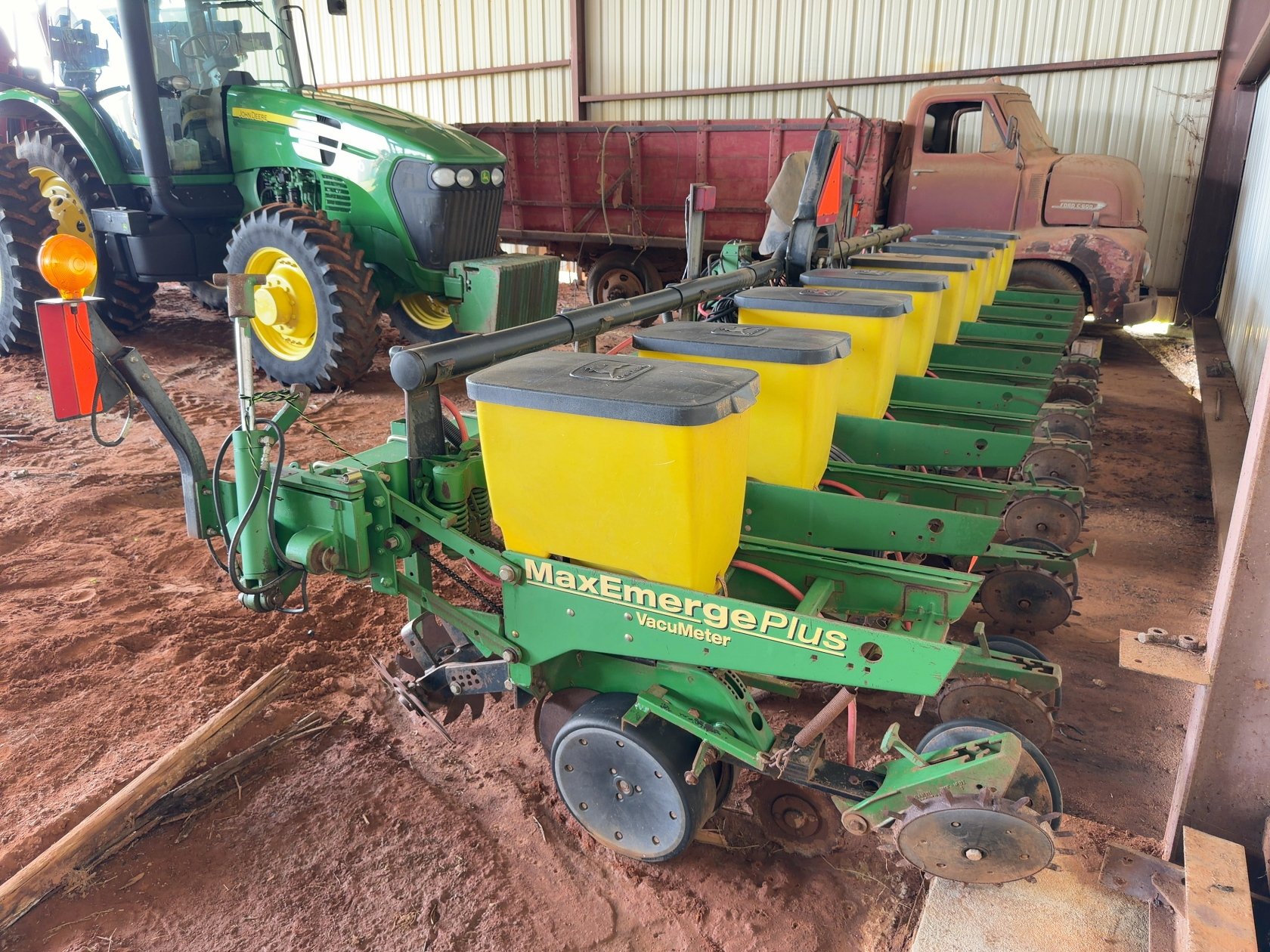 John Deere 1700