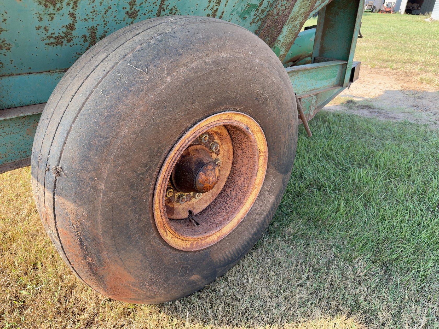 John Deere 1210