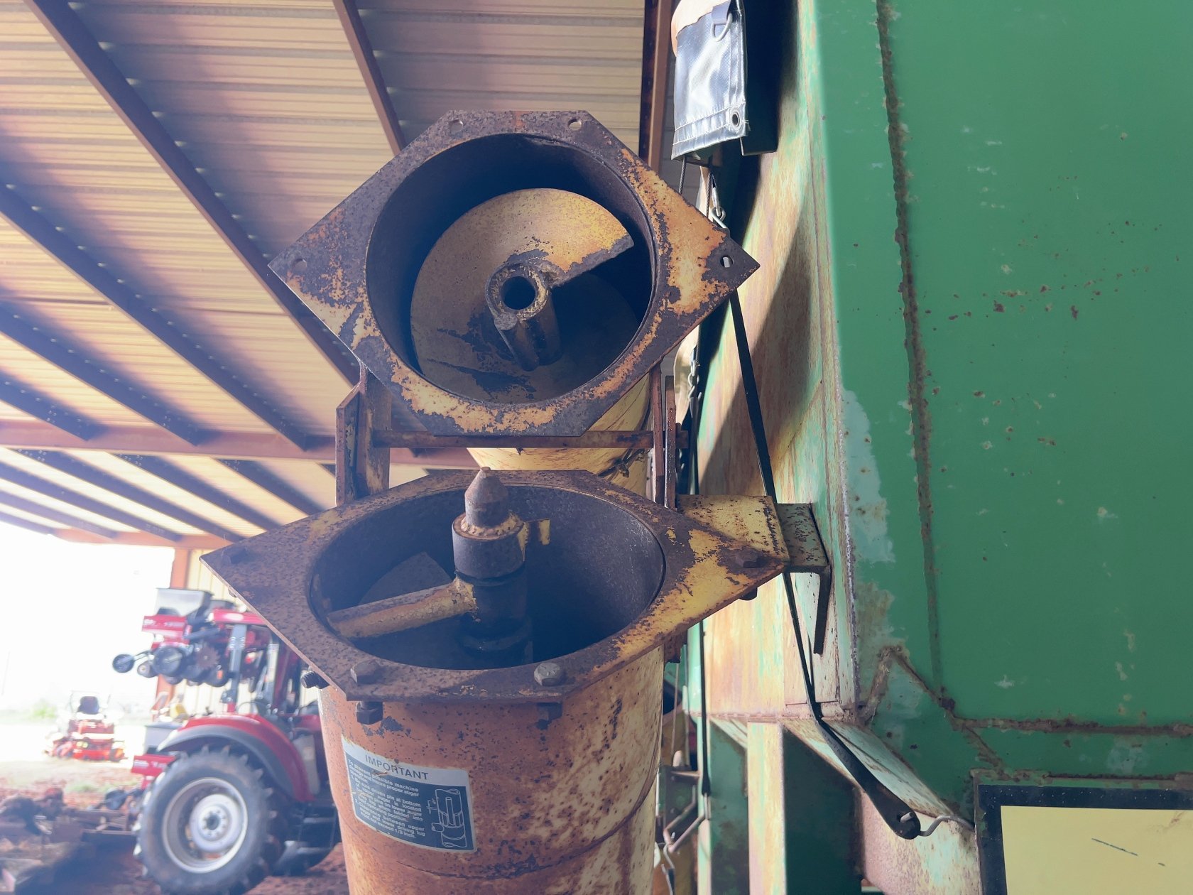 John Deere 1210