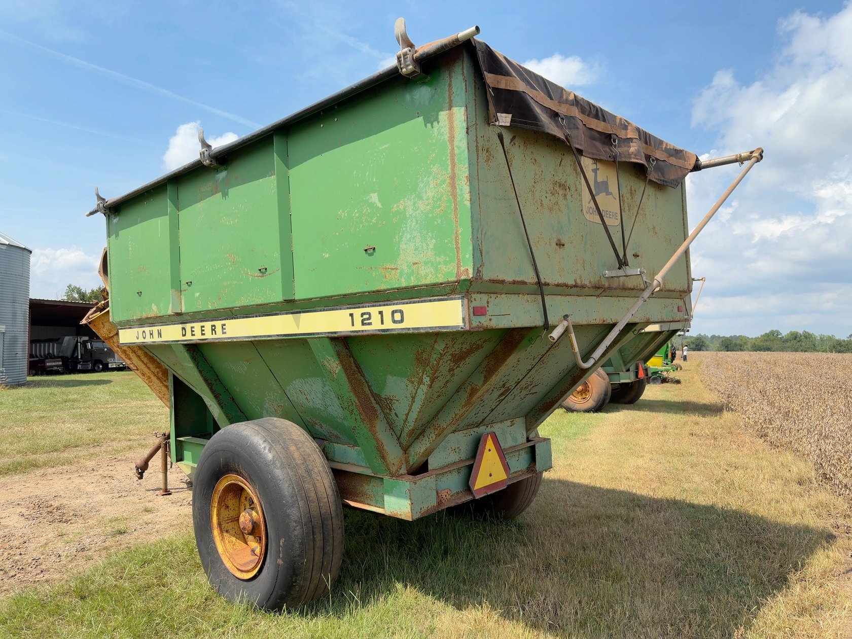 John Deere 1210