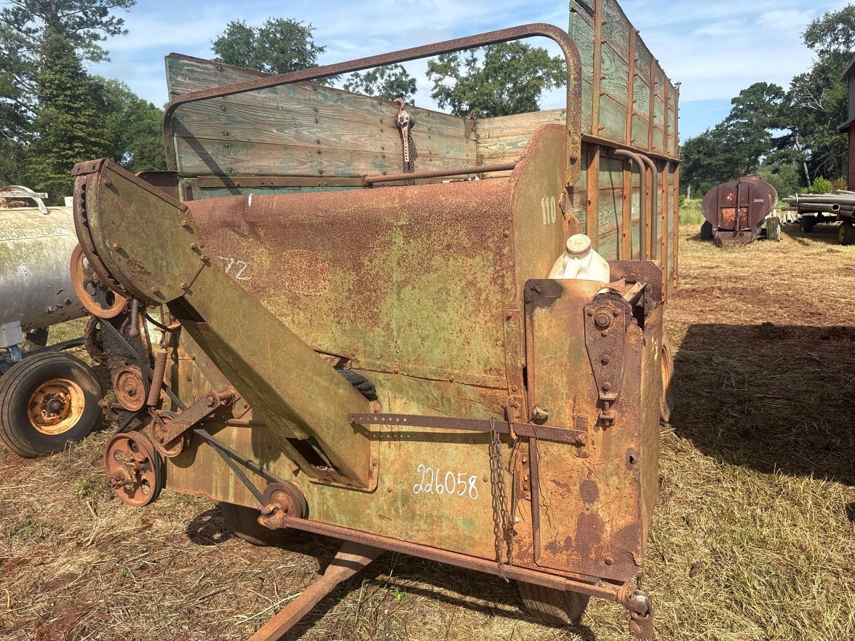 John Deere 110