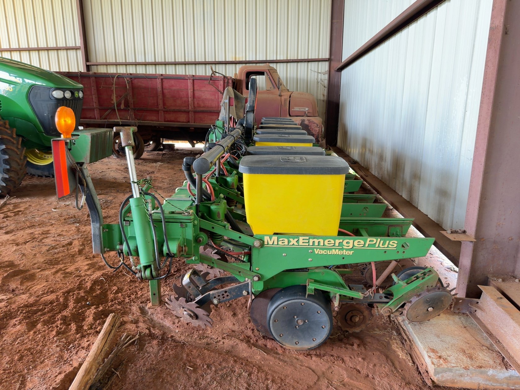 John Deere 1700