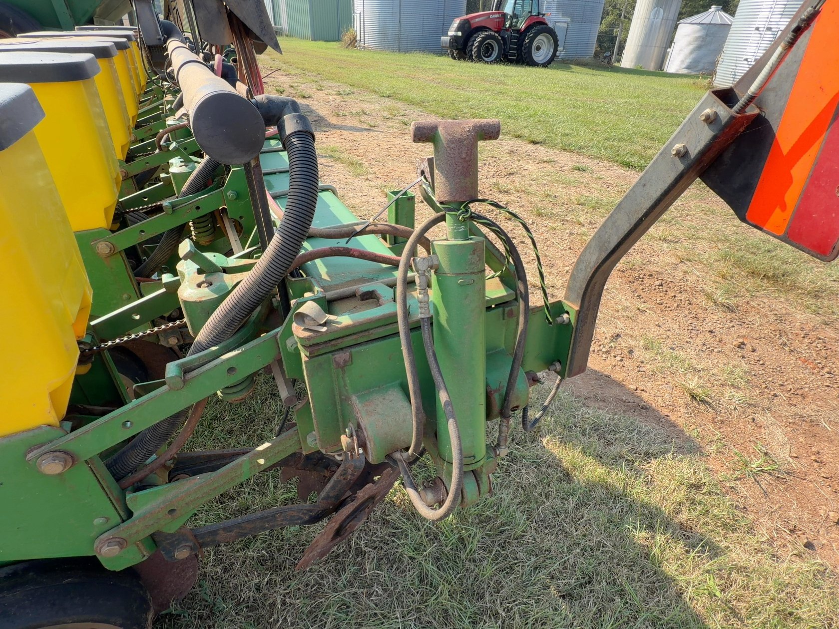 John Deere 1700