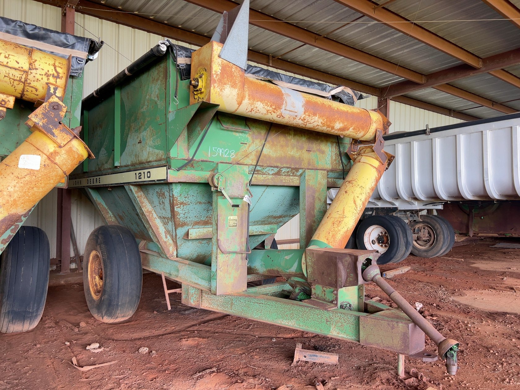 John Deere 1210