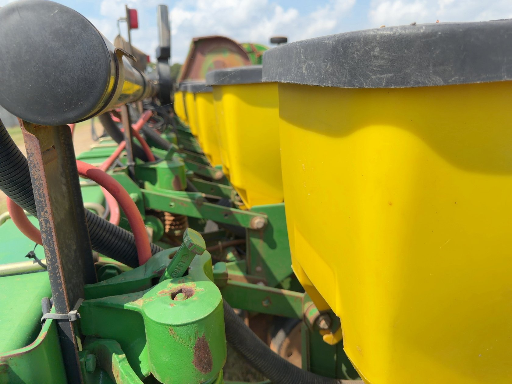 John Deere 1700