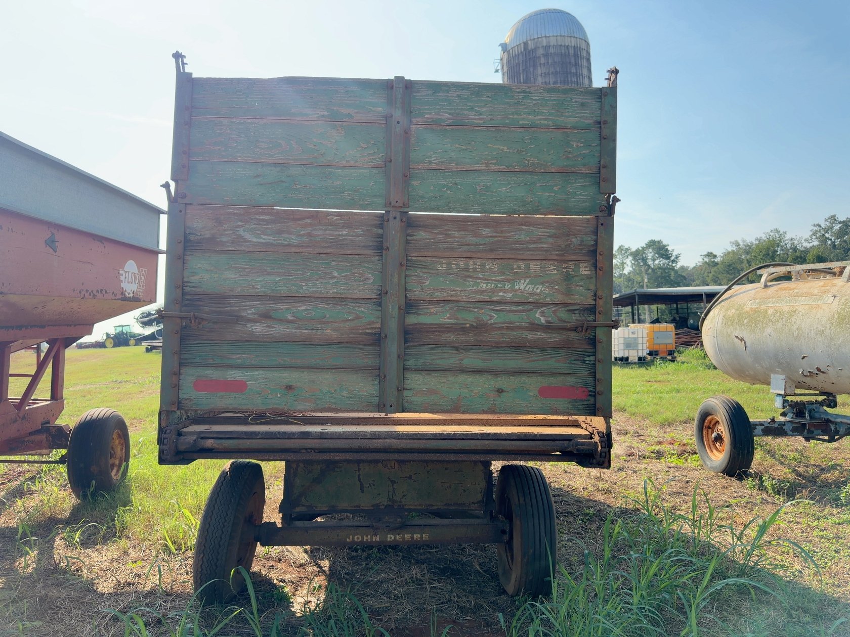 John Deere 110