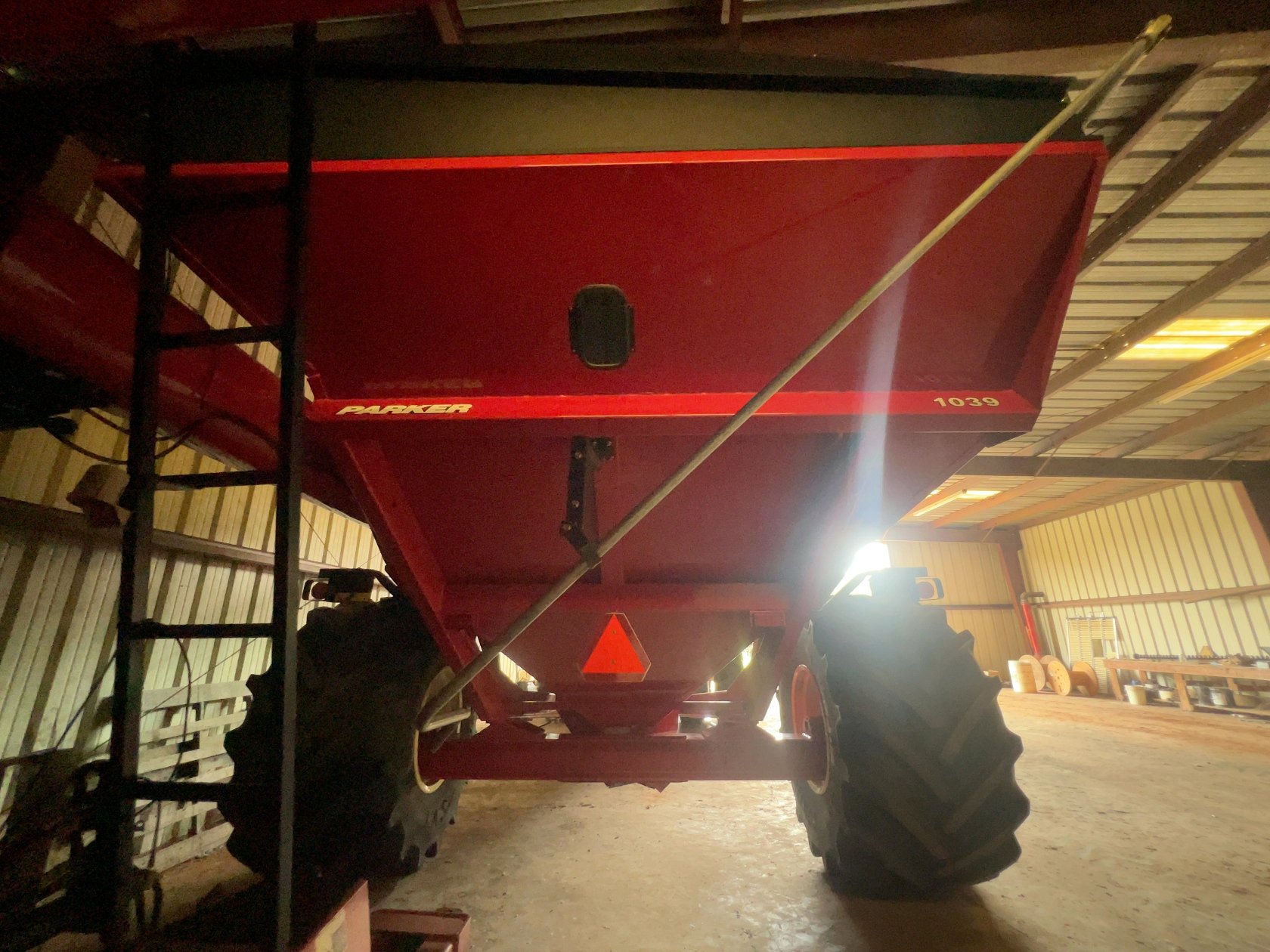 2012 Parker 1039