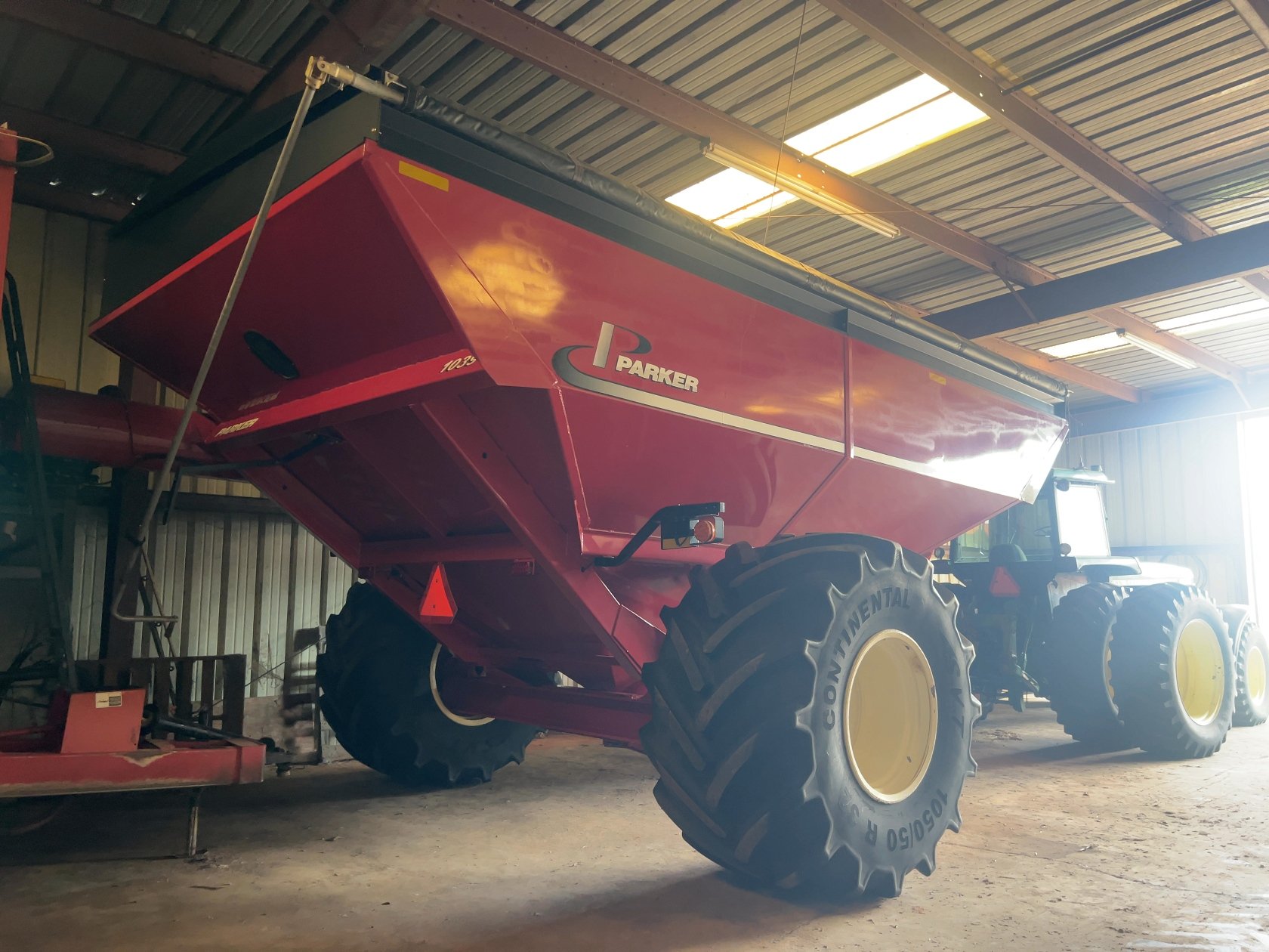 2012 Parker 1039