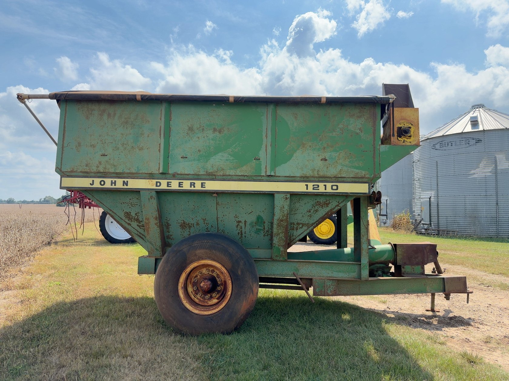 John Deere 1210