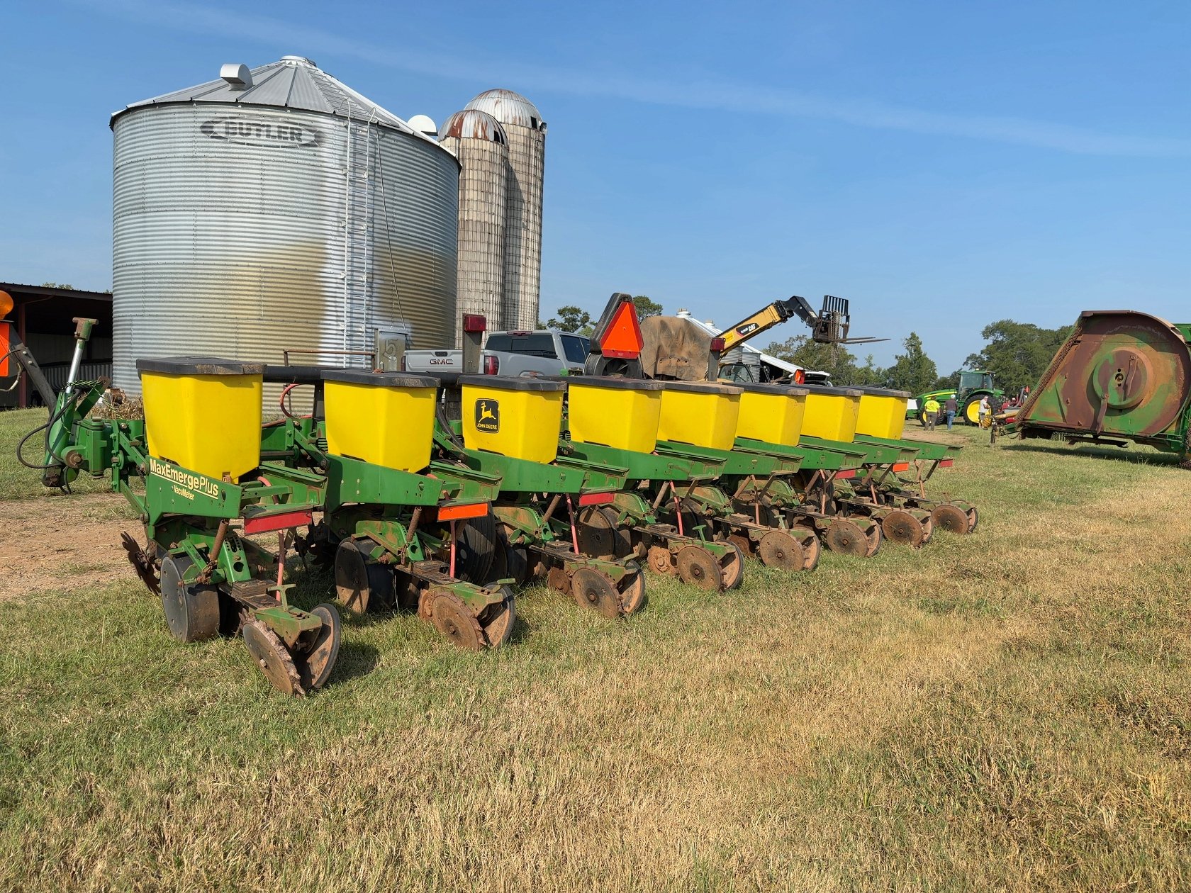 John Deere 1700